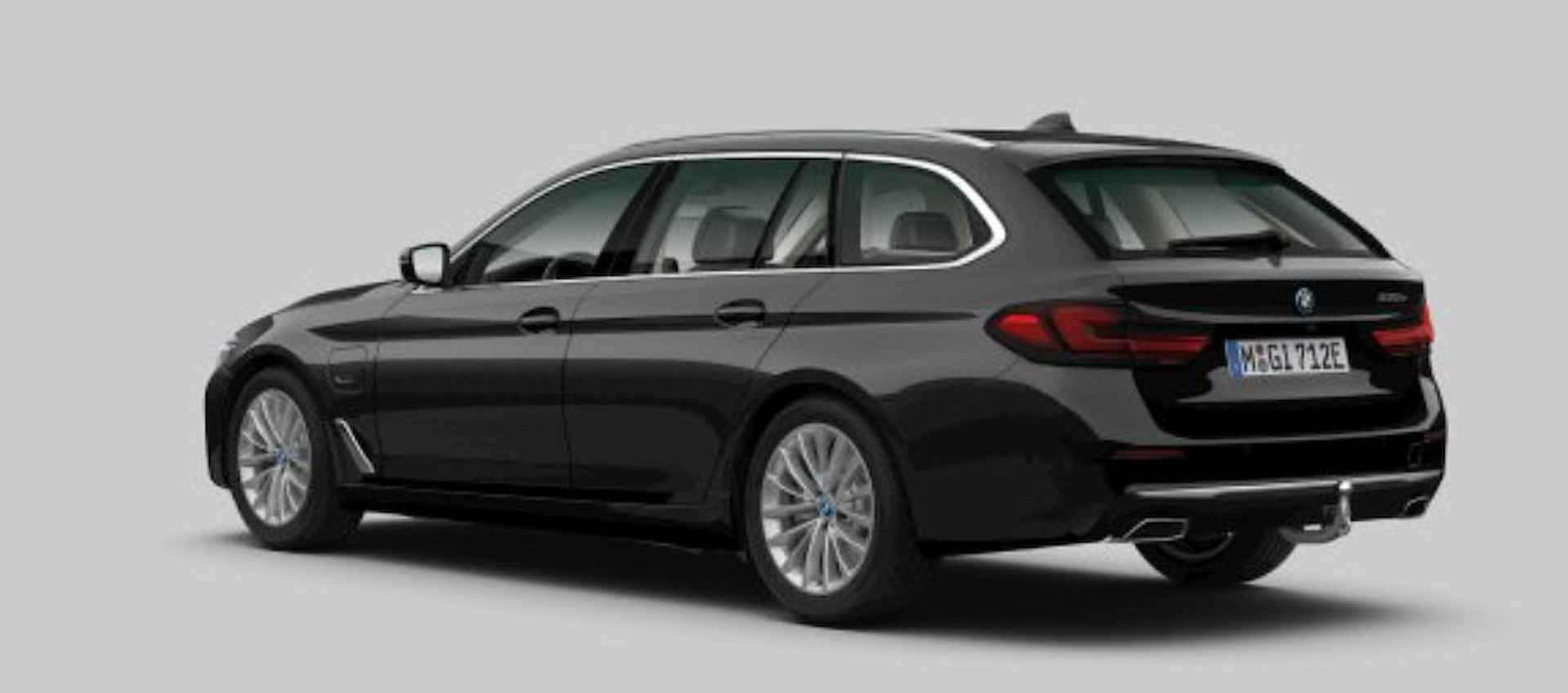 BMW 5-serie Touring 530e Business Edition Plus Luxury Line - Trekhaak - Panoramadak - Parking/Driving Assistant - Head Up - Comfortstoelen voor - Comfort Access - Active Protection - HiFi System - BMW Laserlight - - 2/18