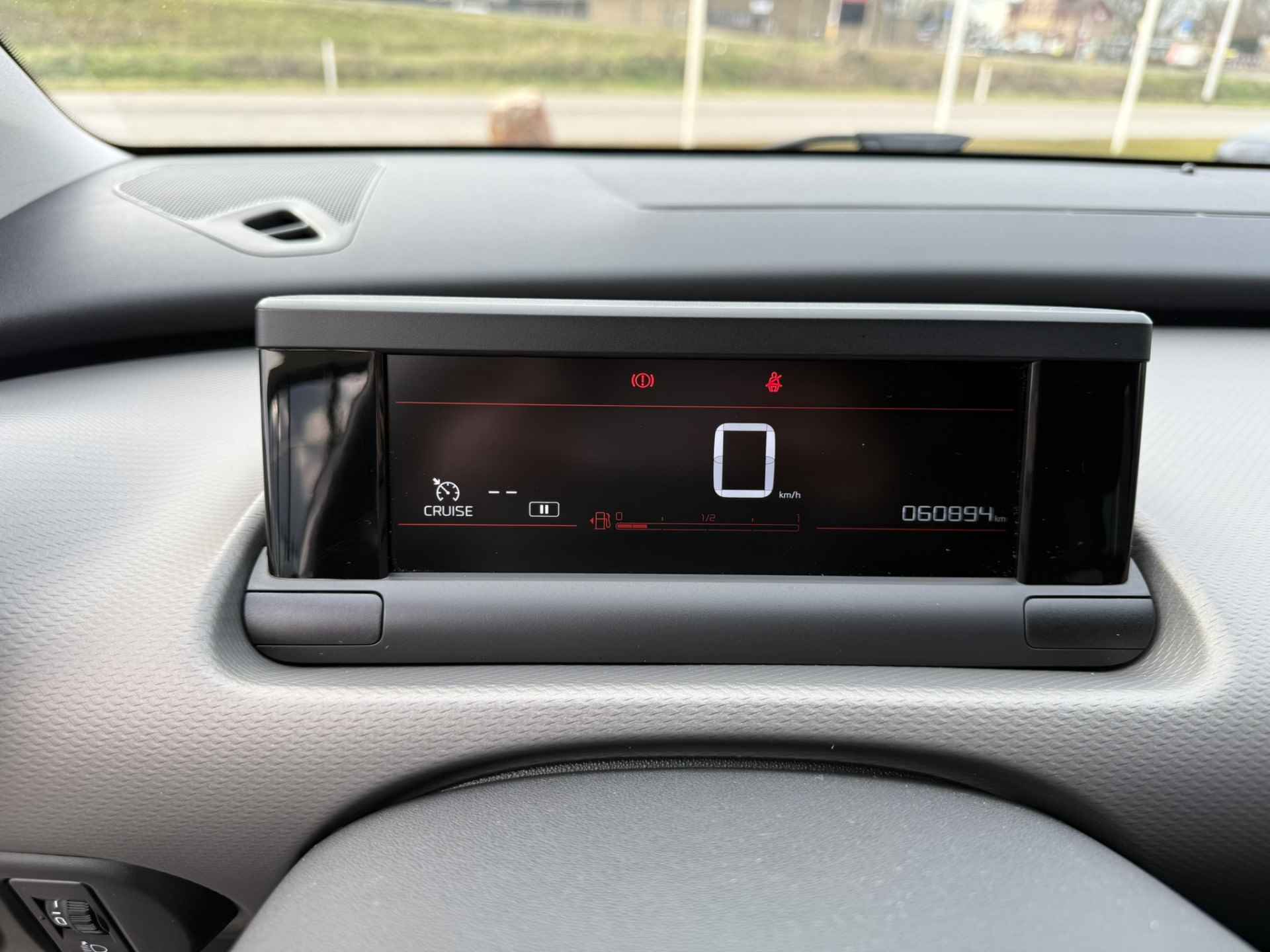 Citroën C4 Cactus 1.2 PureTech C-series Carplay I Pdc I Stoelverw. - 18/39