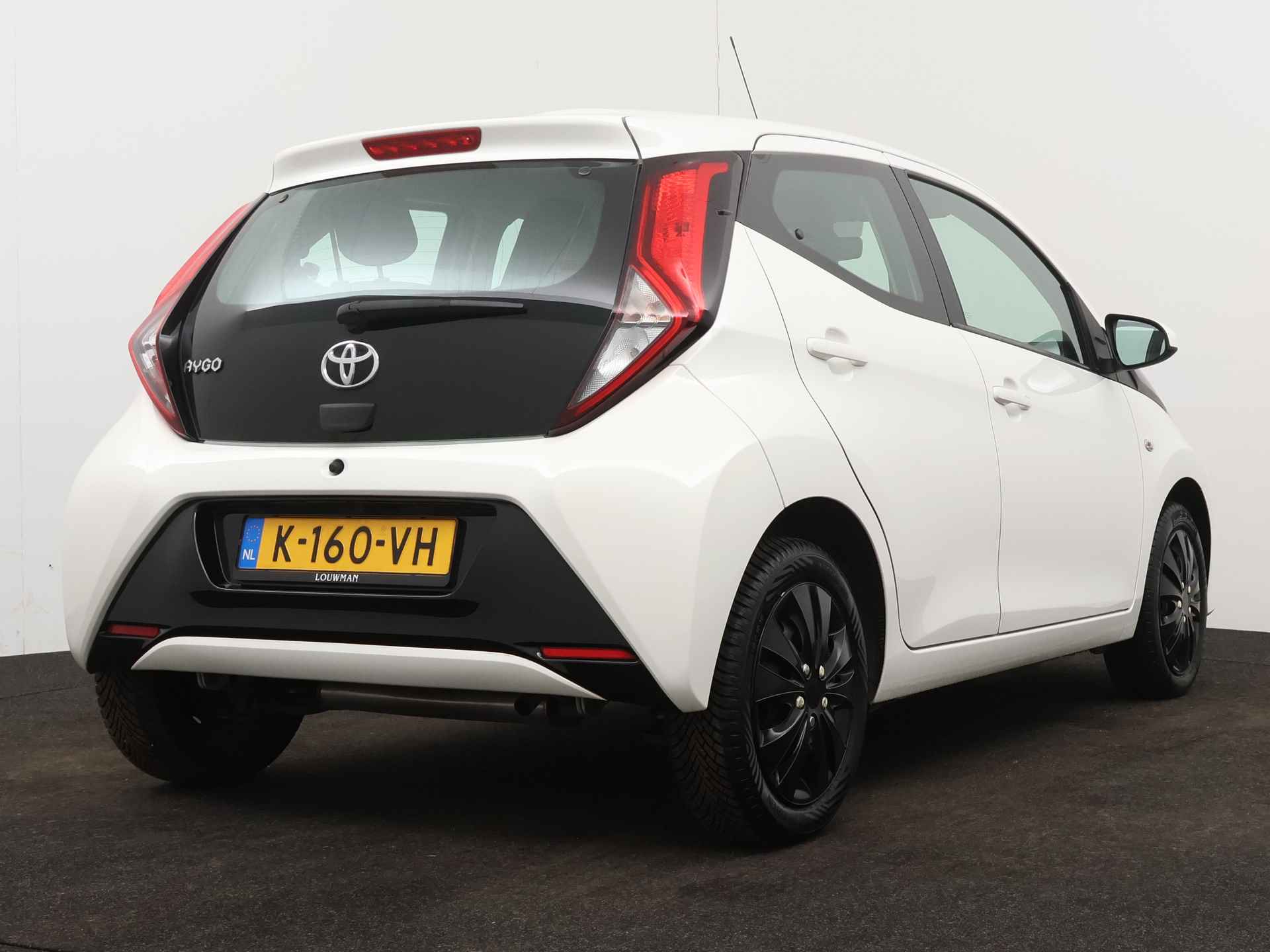 Toyota Aygo 5-deurs 1.0 VVT-i x-play | Airco | Apple Carplay/Android Auto | Camera | - 3/41