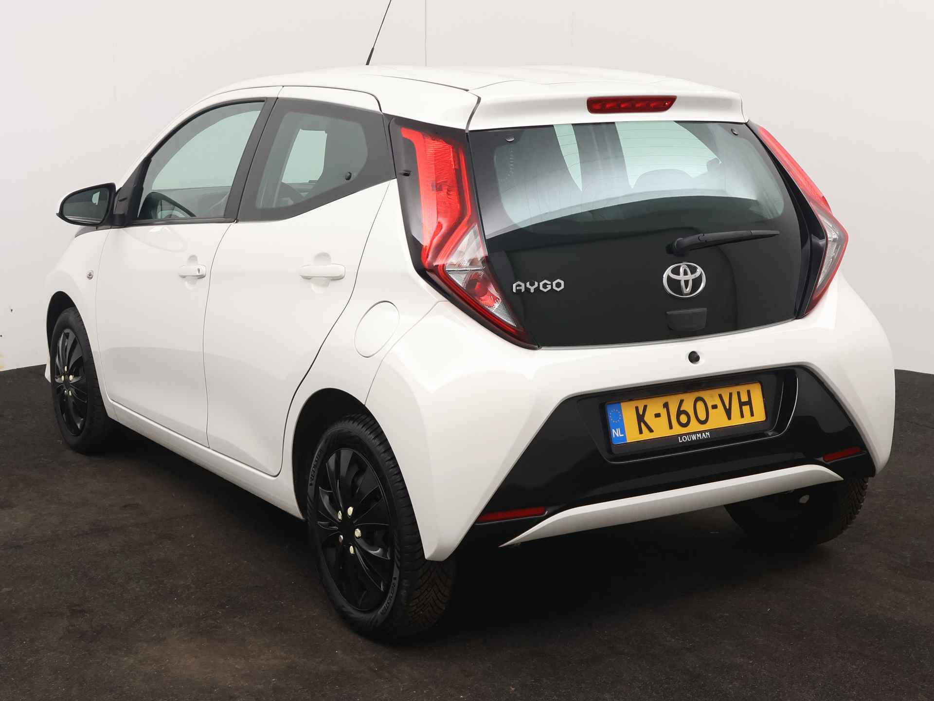 Toyota Aygo 5-deurs 1.0 VVT-i x-play | Airco | Apple Carplay/Android Auto | Camera | - 17/41