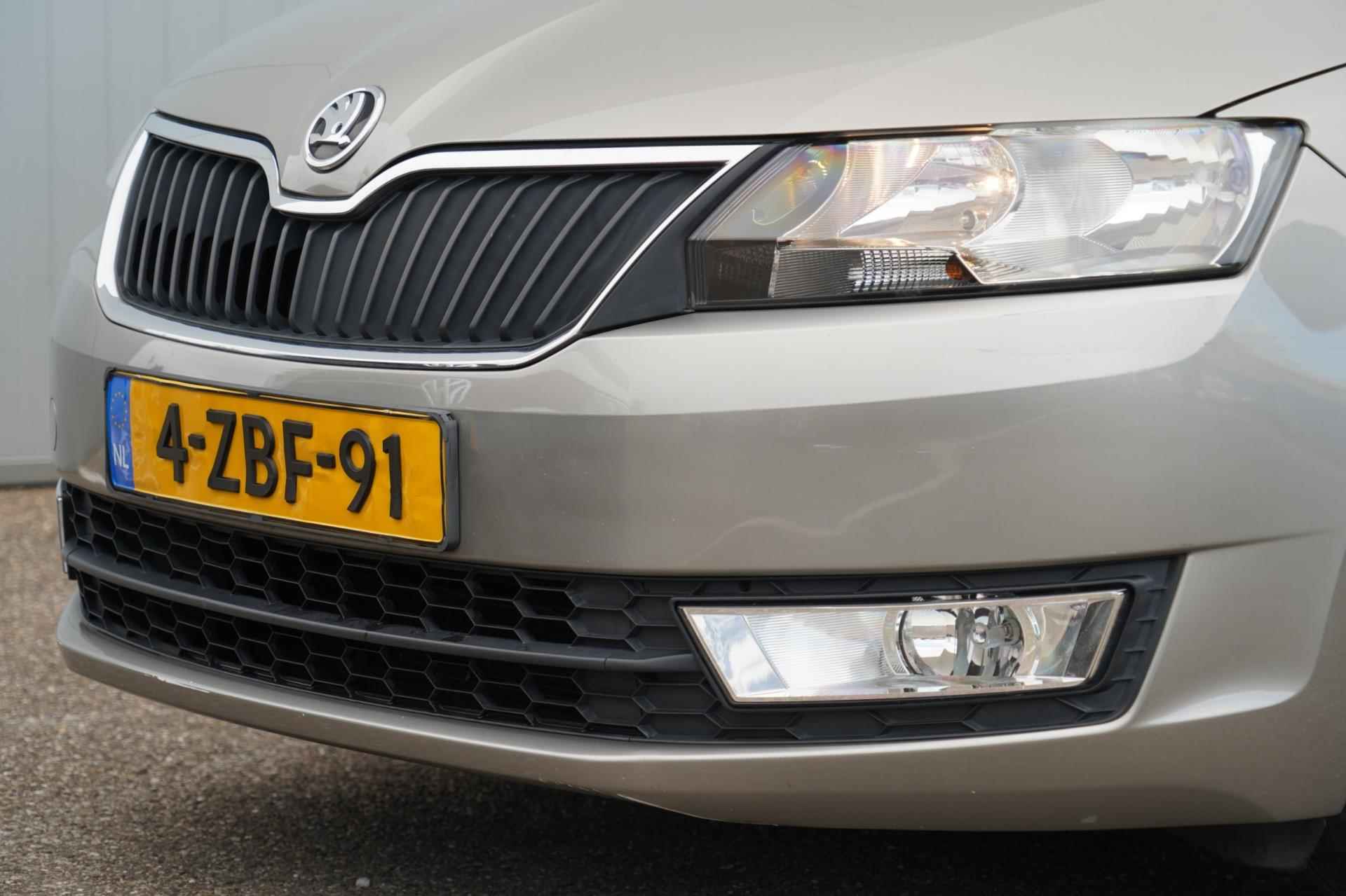 Skoda Rapid Spaceback 1.2 TSI Greentech Ambition Businessline / 122dkm NAP / Navi / Cruise / Airco - 23/34