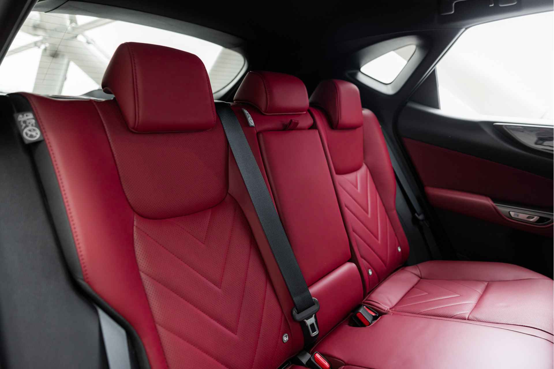 Lexus NX 450h+ AWD Luxury Line | 4x4 | Achteruitrijcamera | Climate Control | Parkeersensoren | - 53/55
