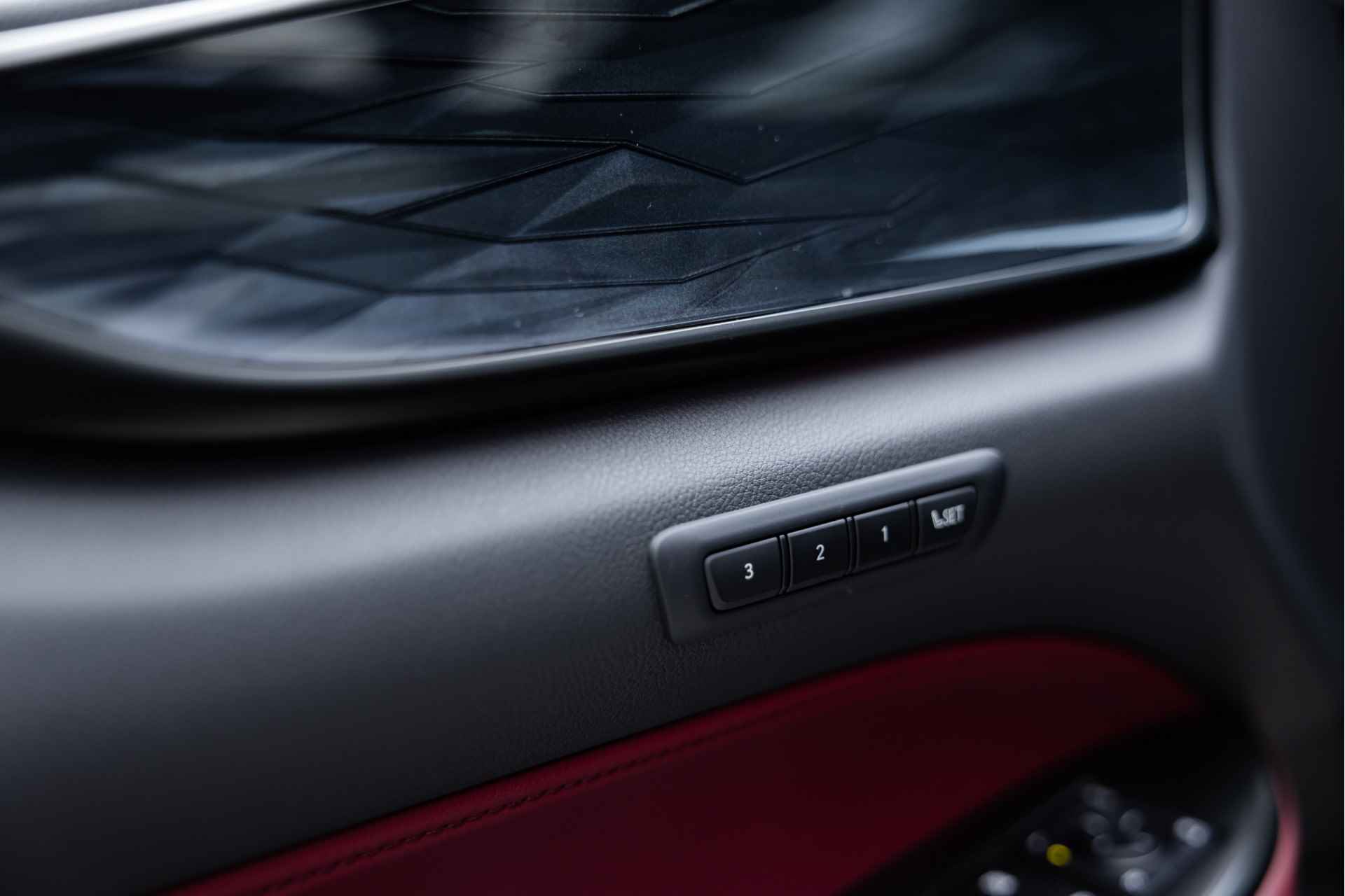 Lexus NX 450h+ AWD Luxury Line | 4x4 | Achteruitrijcamera | Climate Control | Parkeersensoren | - 13/55