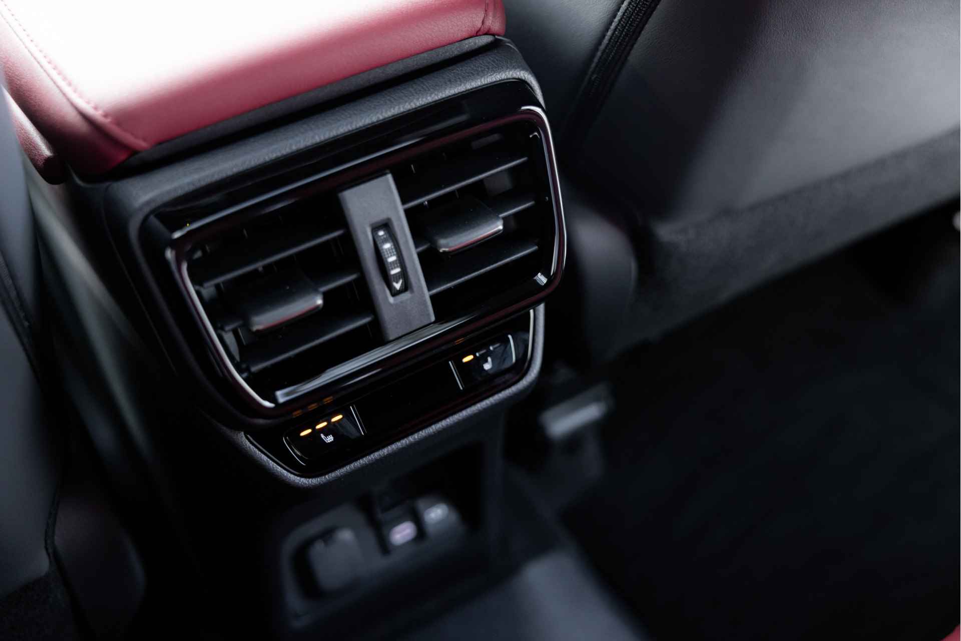 Lexus NX 450h+ AWD Luxury Line | 4x4 | Achteruitrijcamera | Climate Control | Parkeersensoren | - 27/55