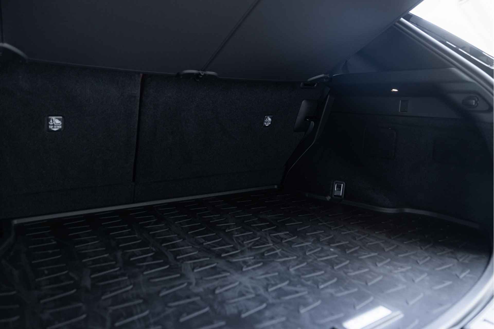 Lexus NX 450h+ AWD Luxury Line | 4x4 | Achteruitrijcamera | Climate Control | Parkeersensoren | - 28/55
