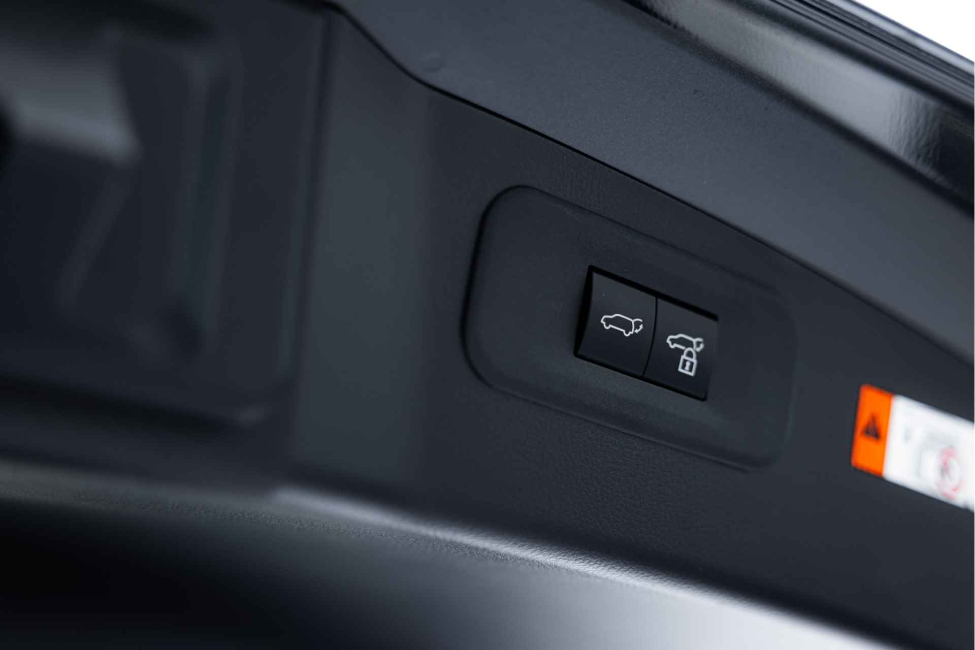 Lexus NX 450h+ AWD Luxury Line | 4x4 | Achteruitrijcamera | Climate Control | Parkeersensoren | - 29/55