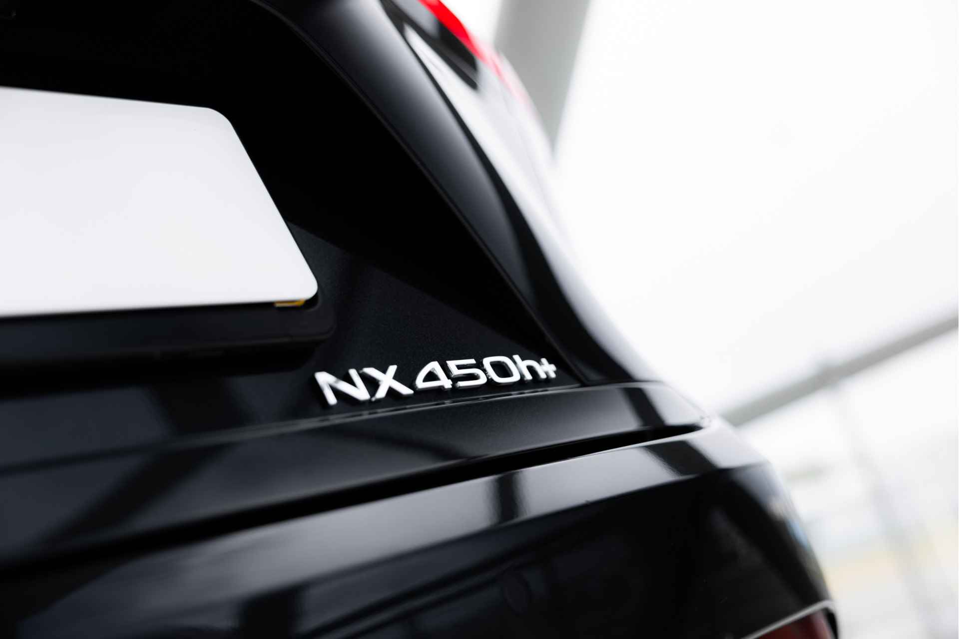 Lexus NX 450h+ AWD Luxury Line | 4x4 | Achteruitrijcamera | Climate Control | Parkeersensoren | - 41/55