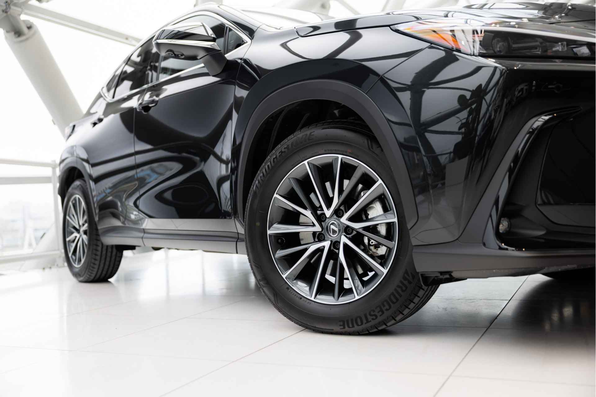 Lexus NX 450h+ AWD Luxury Line | 4x4 | Achteruitrijcamera | Climate Control | Parkeersensoren | - 44/55