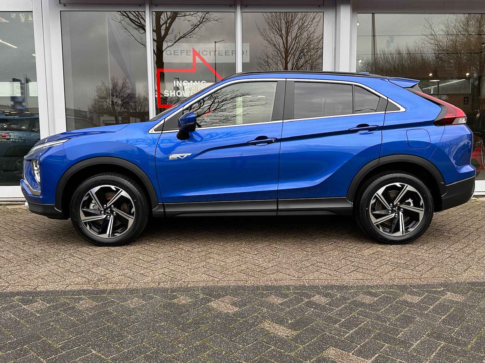 Mitsubishi Eclipse Cross 2.4 PHEV S-AWC Intense+ | NIEUW | Navigatie | App Connect | Camera - 2/31