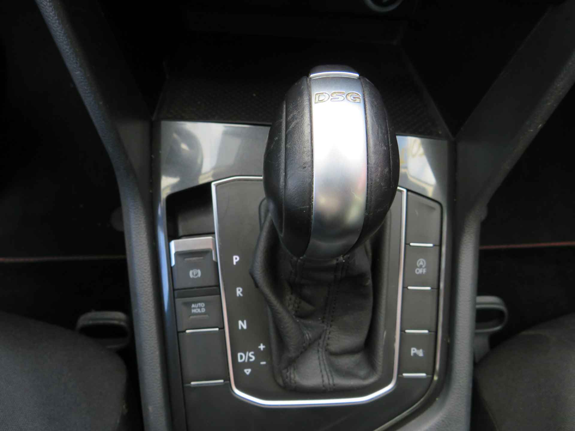 Volkswagen Tiguan 1.4 TSI 150PK Comfortline Automaat| Electr.trekhaak 1800 kg| Metallic| | Clima-Airco | Android Auto | Navi| Parkeersensoren | Incl. BOVAG Garantie | - 3/51