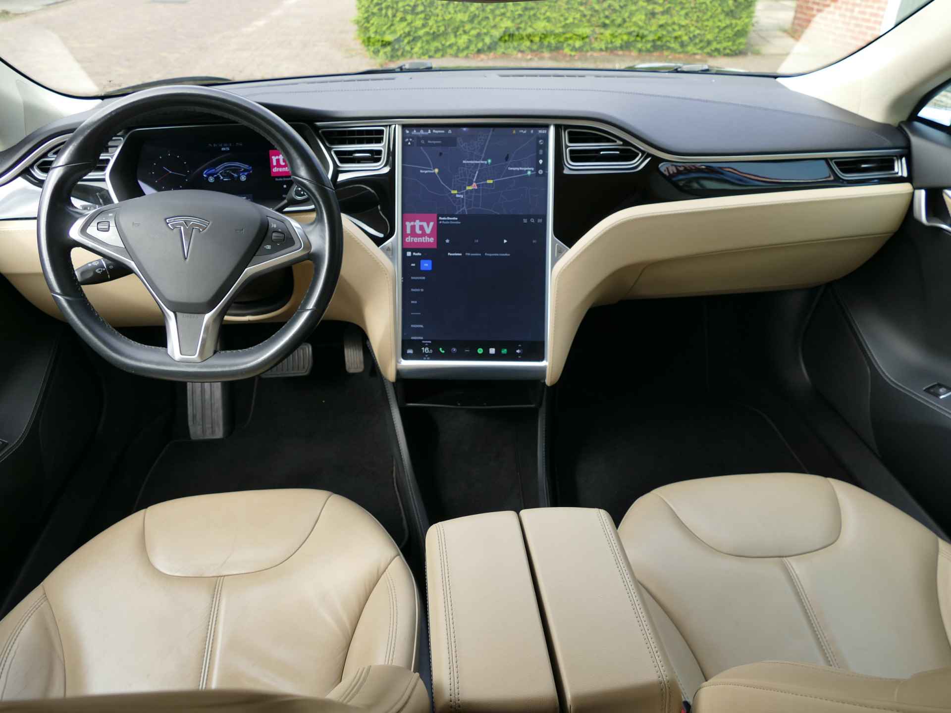 Tesla Model S 85 | FREE CHARGE | stoelverwarming | licht leder interieur | all-season-banden - 15/47