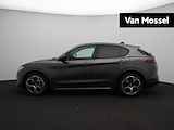 Alfa Romeo Stelvio 2.2 JTD AWD Veloce | Harman Kardon  | Lederen Sportstoelen | Stoel & Stuur verwarming | Panoramadak | Elektrisch trekhaak |