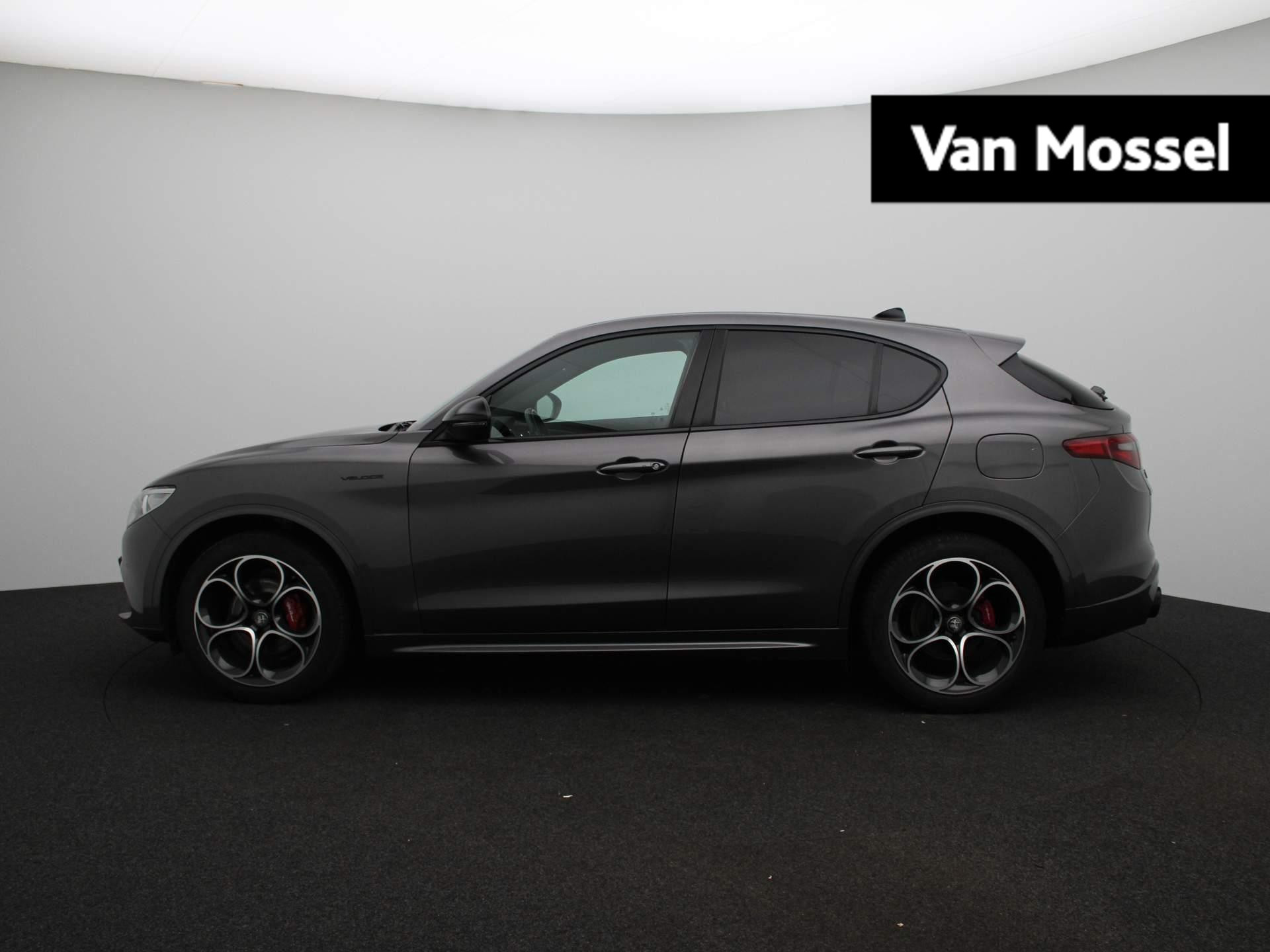 Alfa Romeo Stelvio 2.2 JTD AWD Veloce | Harman Kardon  | Lederen Sportstoelen | Stoel & Stuur verwarming | Panoramadak | Elektrisch trekhaak |