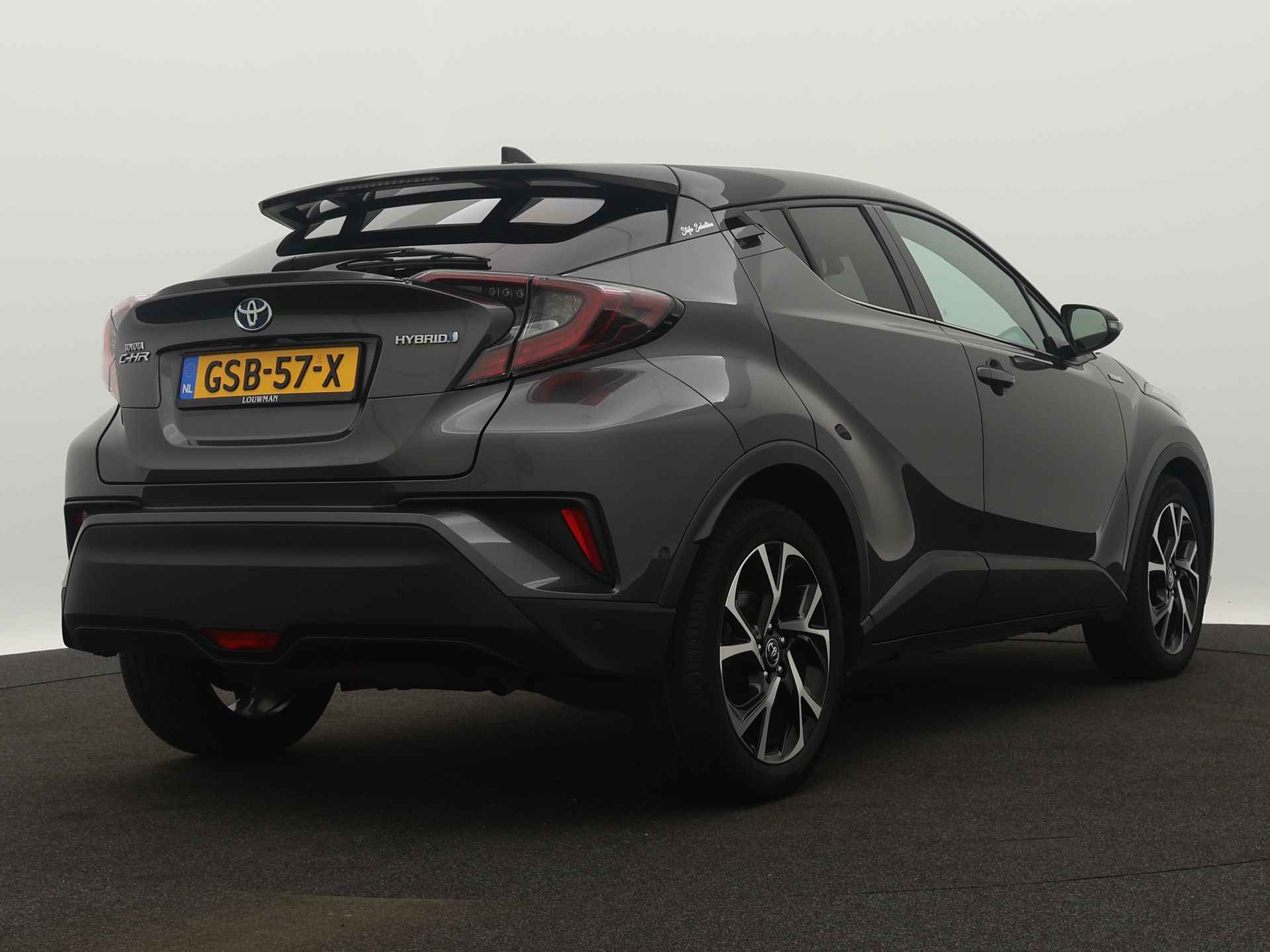 Toyota C-HR 1.8 Hybrid Bi-tone Plus Limited | Navigatie | Camera | LM velgen | Climate Control | Leder | Stoel en stuurwiel verwarmd | - 3/43