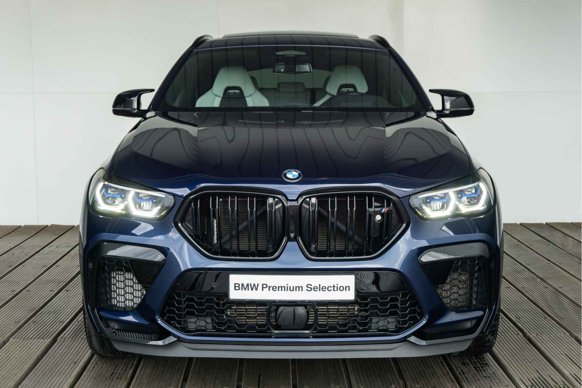 BMW X6 M Competion / M Driver's Pack / Glazen panoramadak Sky Lounge /  M Carbon Achterspoiler / Night Vision met persoonsherkenning / - 3/57
