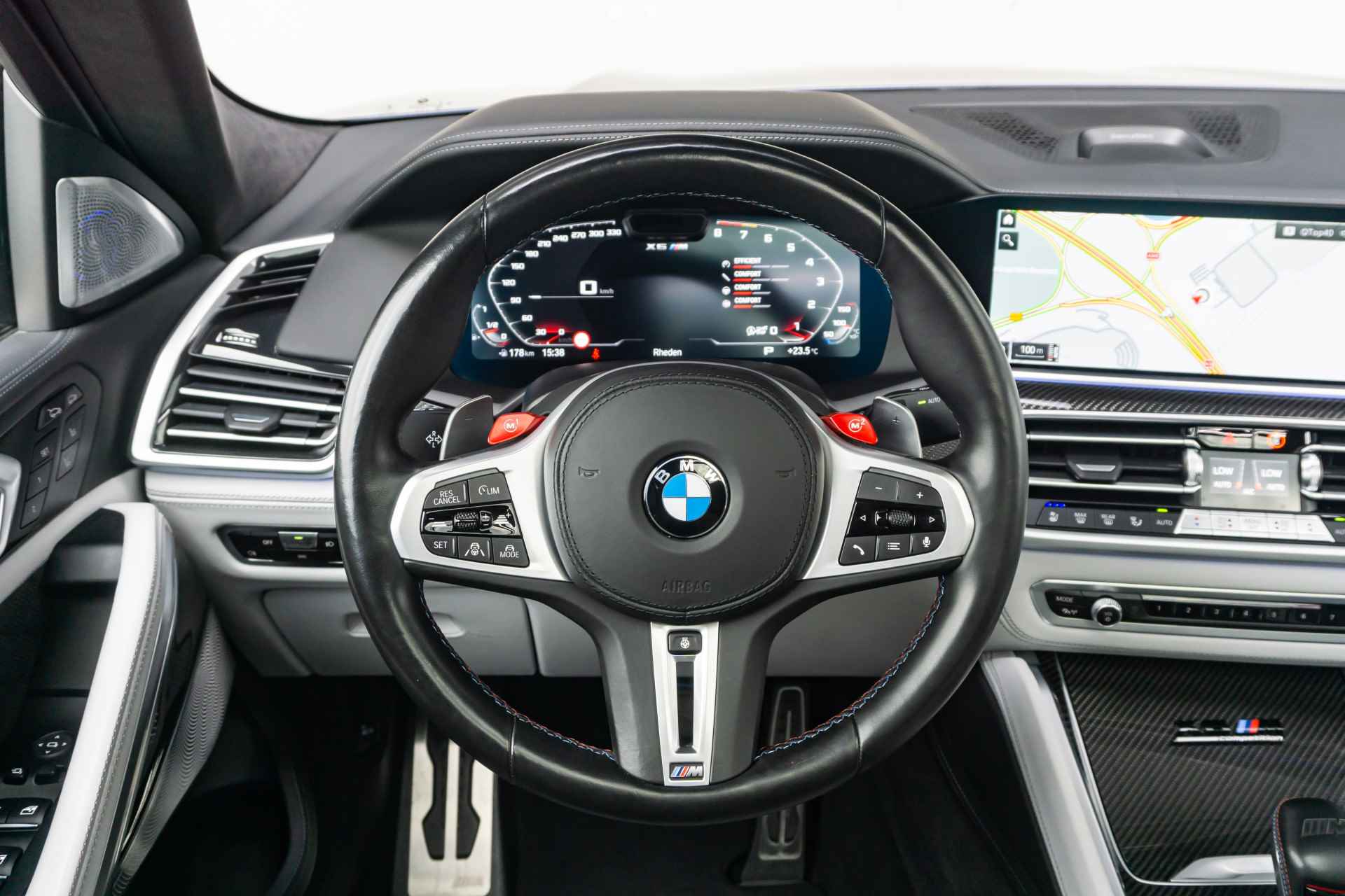 BMW X6 M Competion / M Driver's Pack / Glazen panoramadak Sky Lounge /  M Carbon Achterspoiler / Night Vision met persoonsherkenning / - 7/57