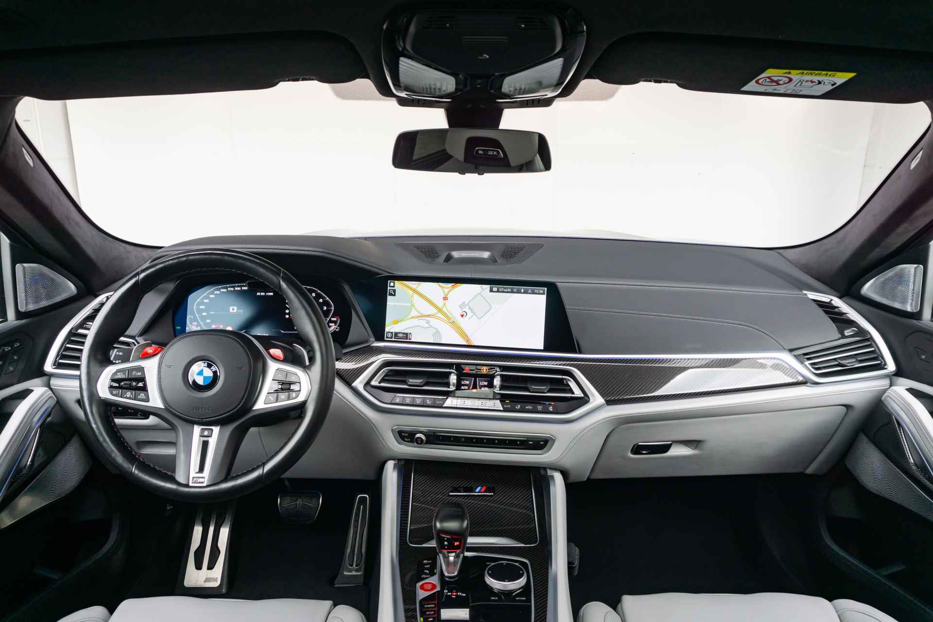 BMW X6 M Competion / M Driver's Pack / Glazen panoramadak Sky Lounge /  M Carbon Achterspoiler / Night Vision met persoonsherkenning / - 9/57