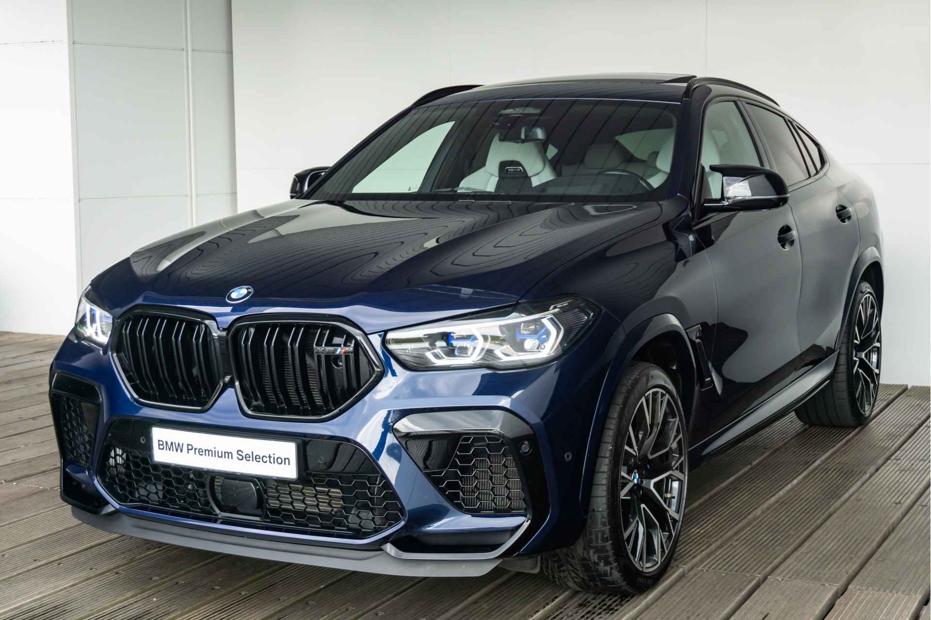 BMW X6 M Competion / M Driver's Pack / Glazen panoramadak Sky Lounge /  M Carbon Achterspoiler / Night Vision met persoonsherkenning / - 48/57