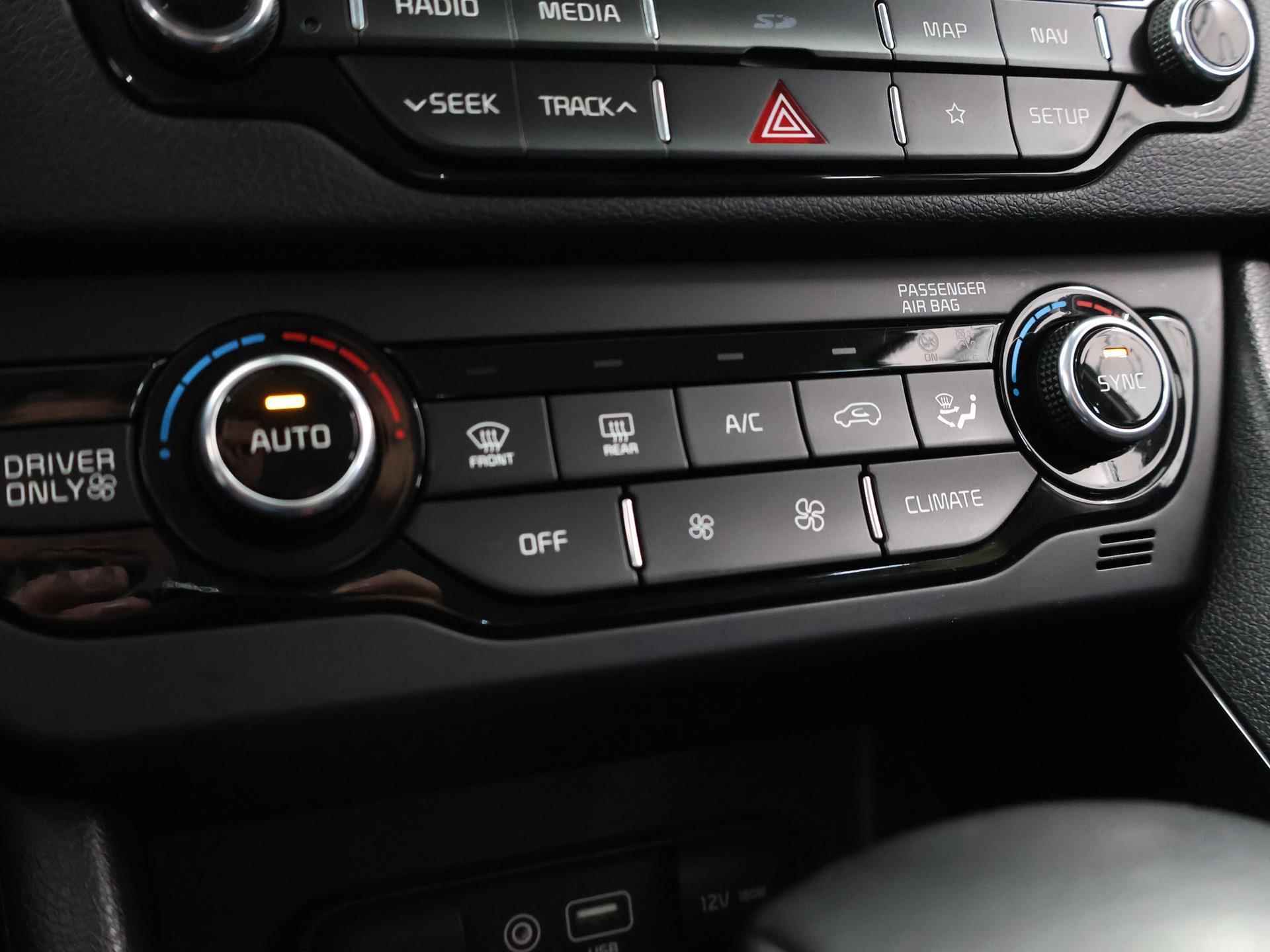 Kia Niro 1.6 GDi Hybrid DynamicLine | Navigatie | Achteruitrijcamera | Climate Control | Apple/Android Carplay | Cruise Control - 26/40
