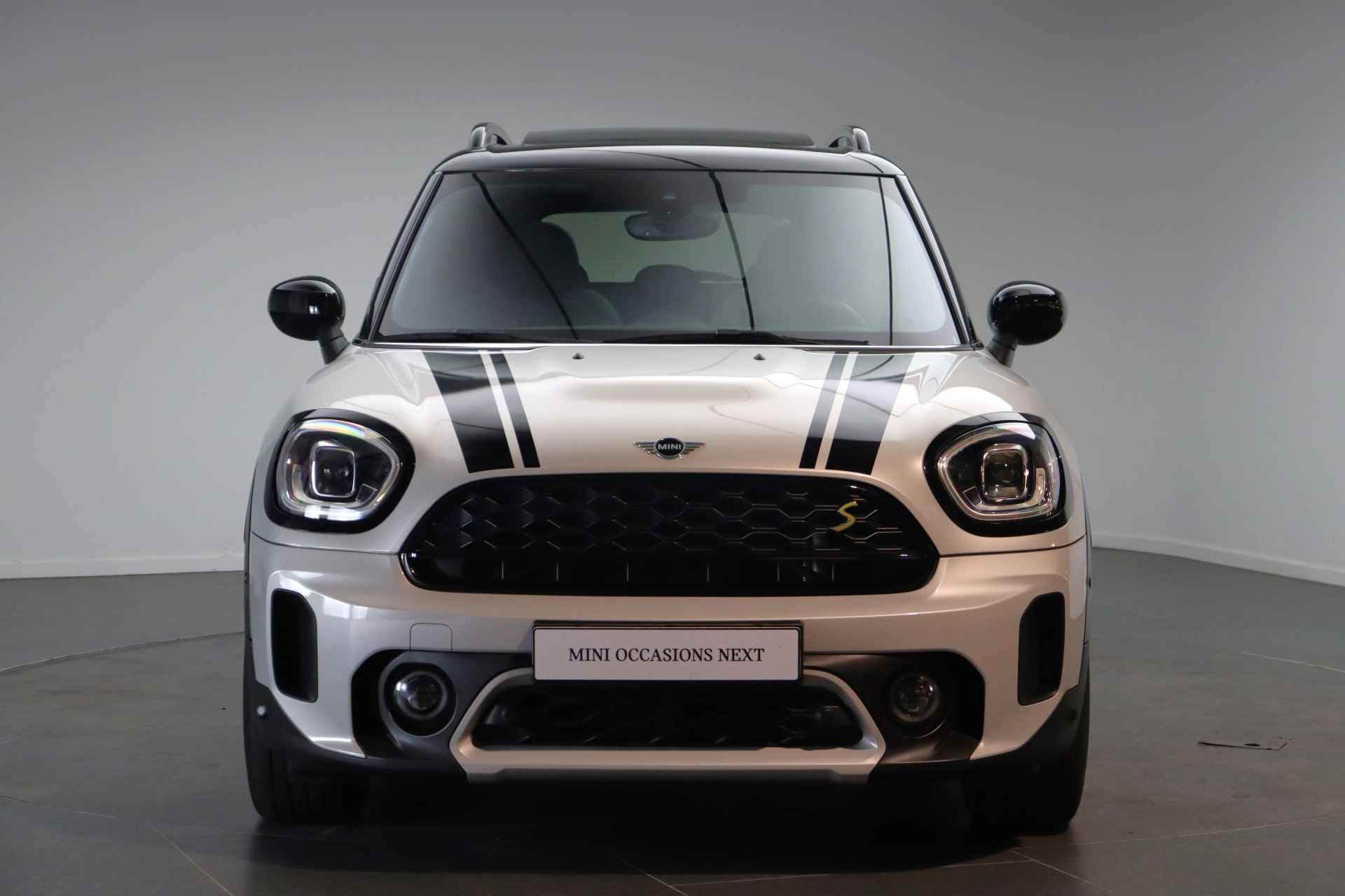 MINI Countryman Cooper SE ALL4 Automaat / Panoramadak / Achteruitrijcamera / 	Active Cruise Control / Comfort Access / LED / Head-Up / Stoelverwarming - 6/31