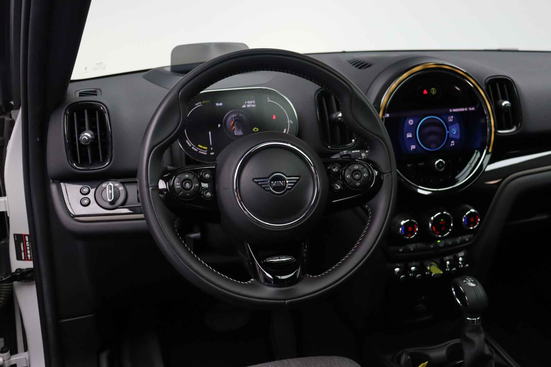 MINI Countryman Cooper SE ALL4 Automaat / Panoramadak / Achteruitrijcamera / 	Active Cruise Control / Comfort Access / LED / Head-Up / Stoelverwarming - 30/31