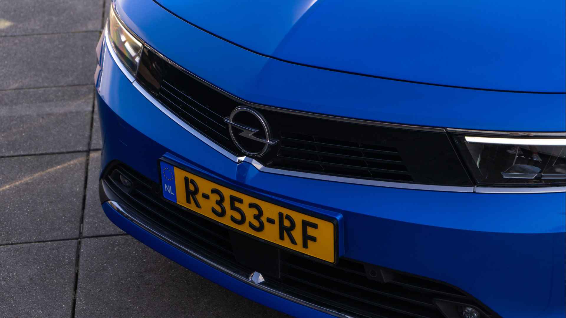 Opel Astra 1.2 GS Line | AGR STOELEN | CAMERA | TREKHAAK | ADAPTIEVE CRUISE CONTROL | DEALER ONDERHOUDEN | - 8/23