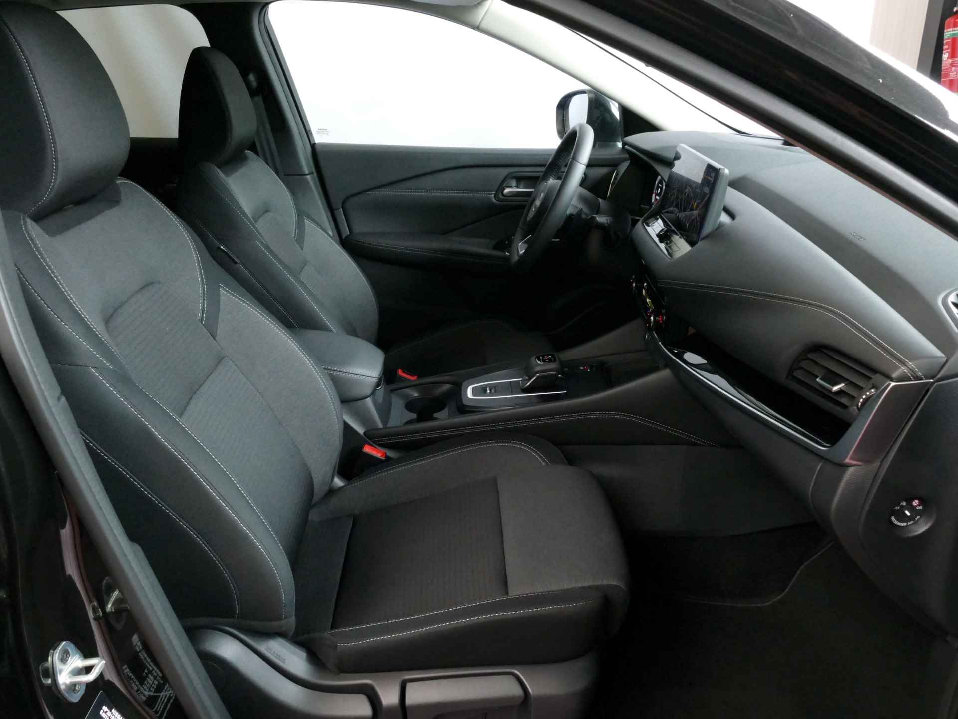 Nissan QASHQAI 1.3 MHEV 160PK N-CONNECTA XL.NAVI 360.CAM VIR.COCKPIT STOEL/STUUR/RUIT.VERW. PILOT.ASS DODE.HOEK DET. 04/2024 - 27/75