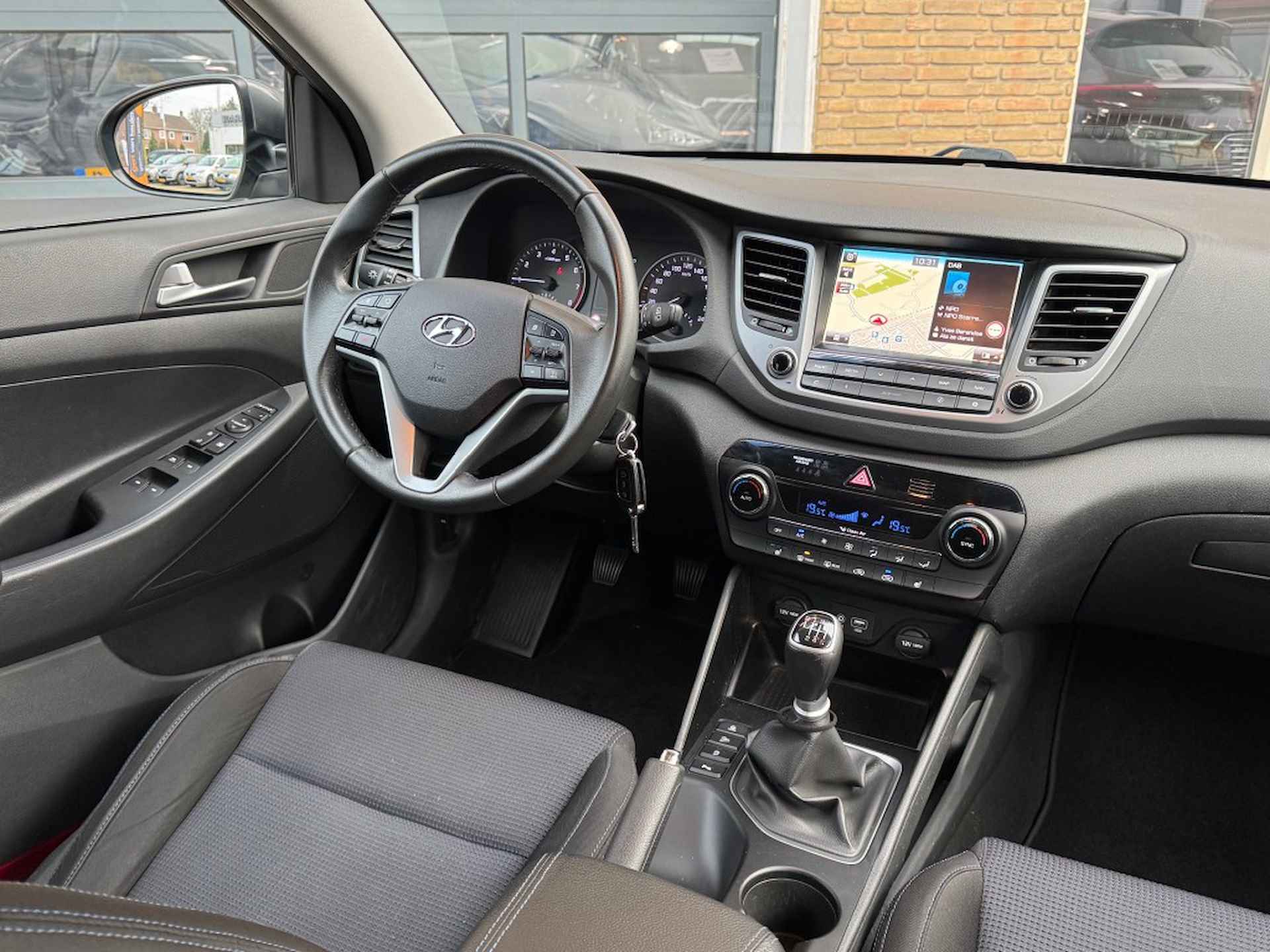 HYUNDAI Tucson 1.6 GDI COMFORT NW.MODEL/NAVI/CAMERA/STOELVERW/LMV/TREKHAAK - 5/44