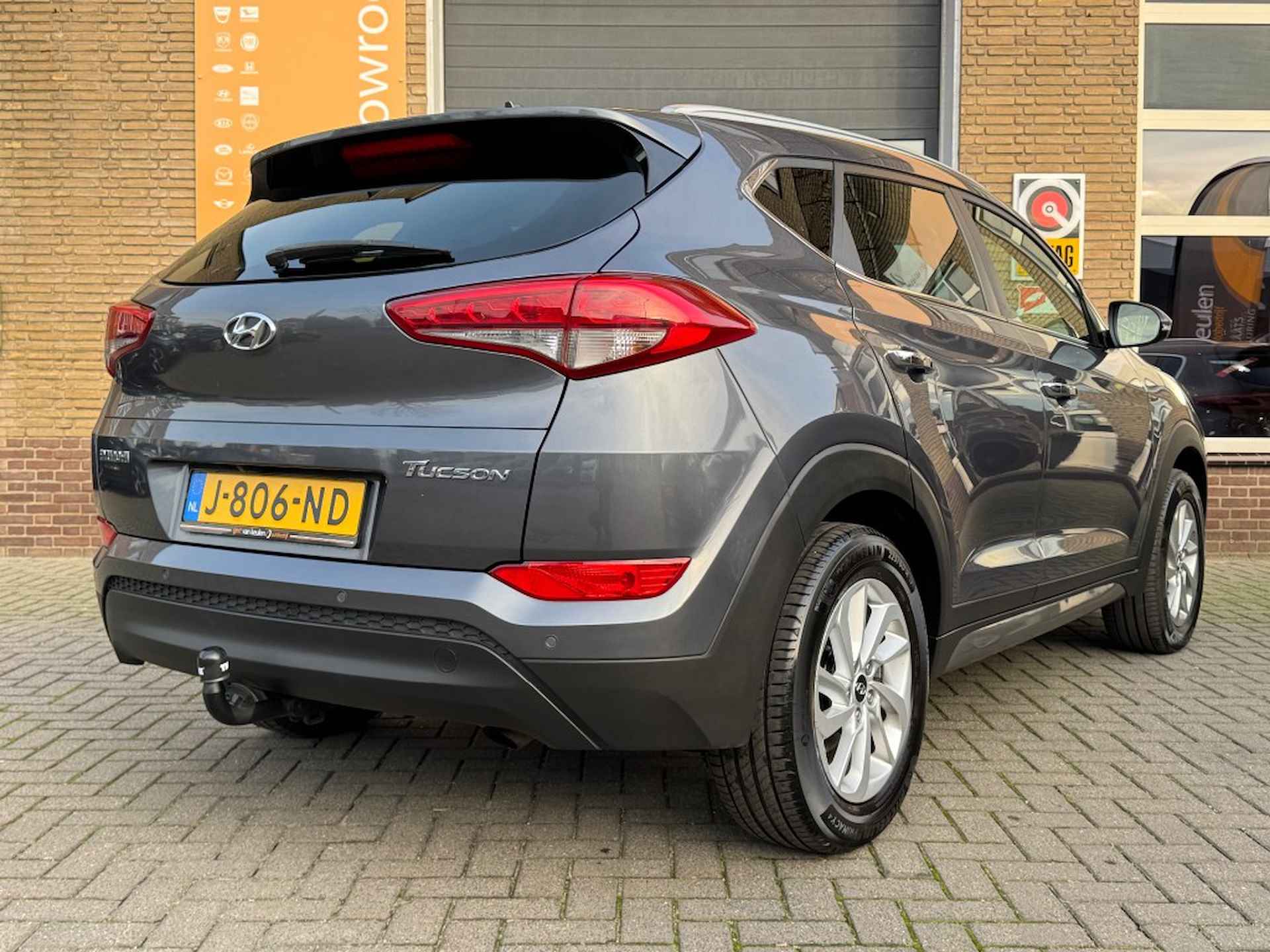 HYUNDAI Tucson 1.6 GDI COMFORT NW.MODEL/NAVI/CAMERA/STOELVERW/LMV/TREKHAAK - 10/44