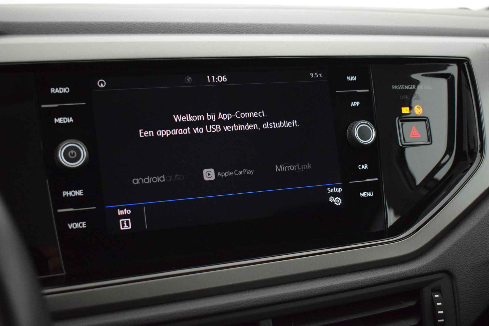 Volkswagen Polo 1.0 TSI 95pk DSG Comfortline Business Navigatie Stoelverwarming Parkeersensoren Climate Control - 18/36
