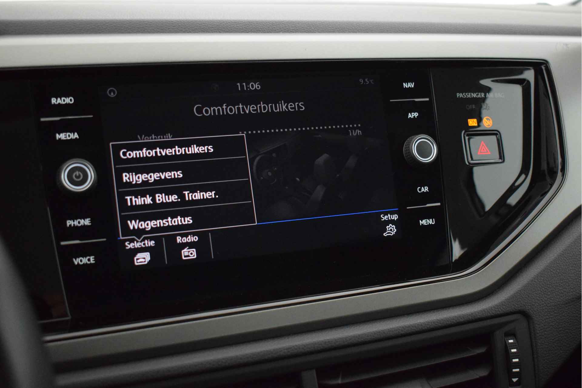 Volkswagen Polo 1.0 TSI 95pk DSG Comfortline Business Navigatie Stoelverwarming Parkeersensoren Climate Control - 19/36