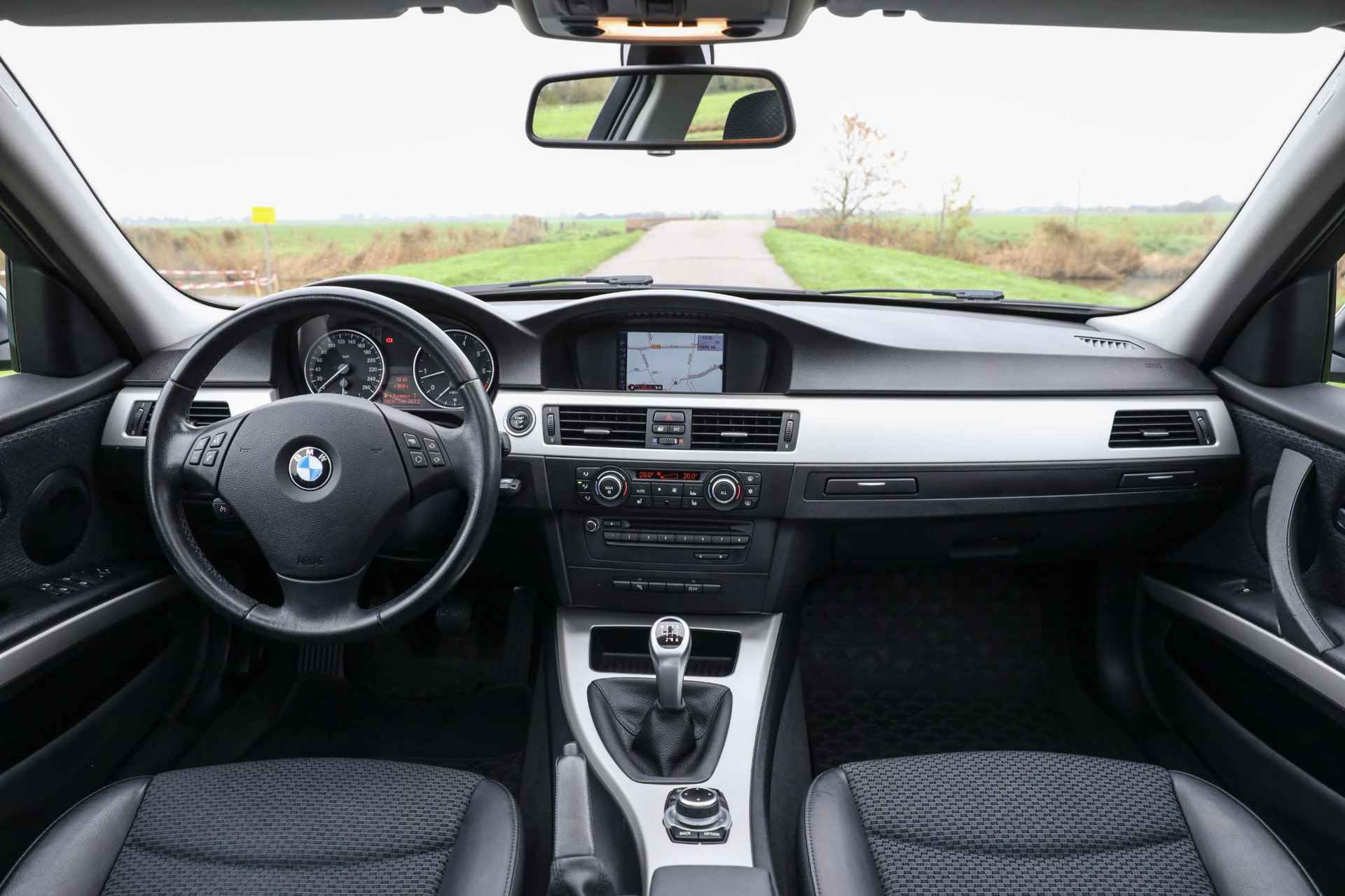 BMW 3-serie Touring 318i ✅ Pano ✅ Xenon ✅ Stoelverwarming - 24/38