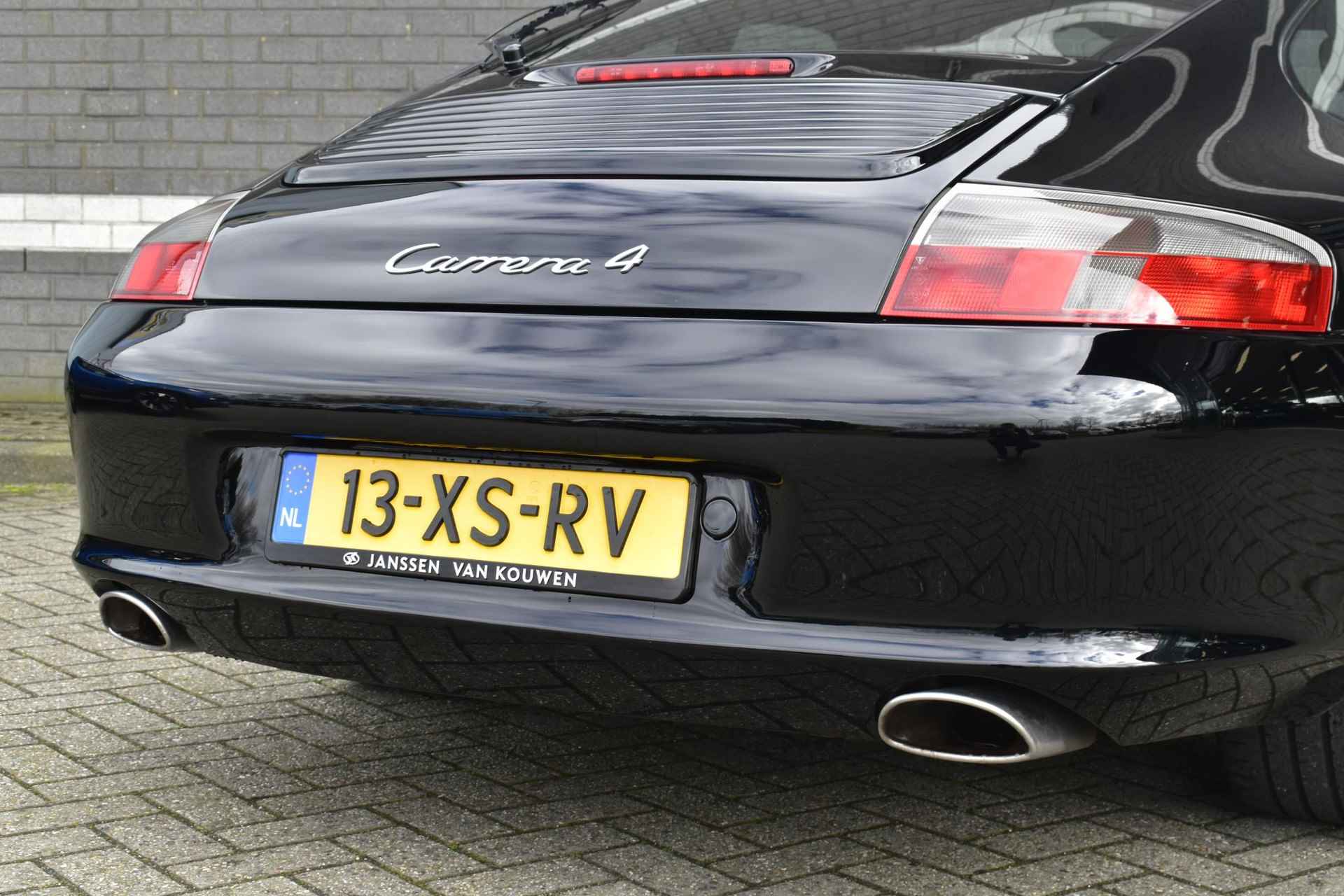 Porsche 911 3.6 Coupé Carrera 4 / Schuifdak / Historie - 18/42