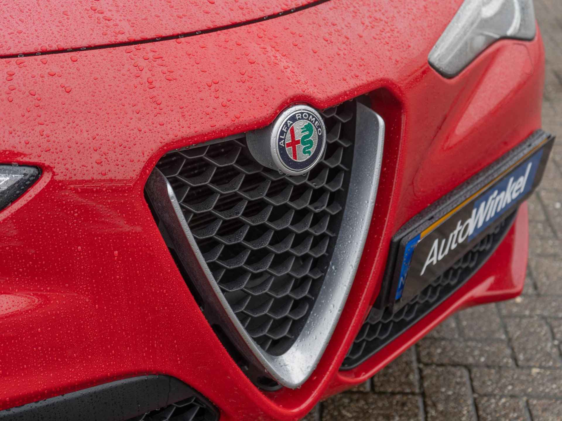Alfa Romeo Stelvio 2.0 Turbo Aut. AWD 280pk | Rosso Alfa | 20'' LM | Navi | Clima | Stoel-/Stuurverwarming - 40/43