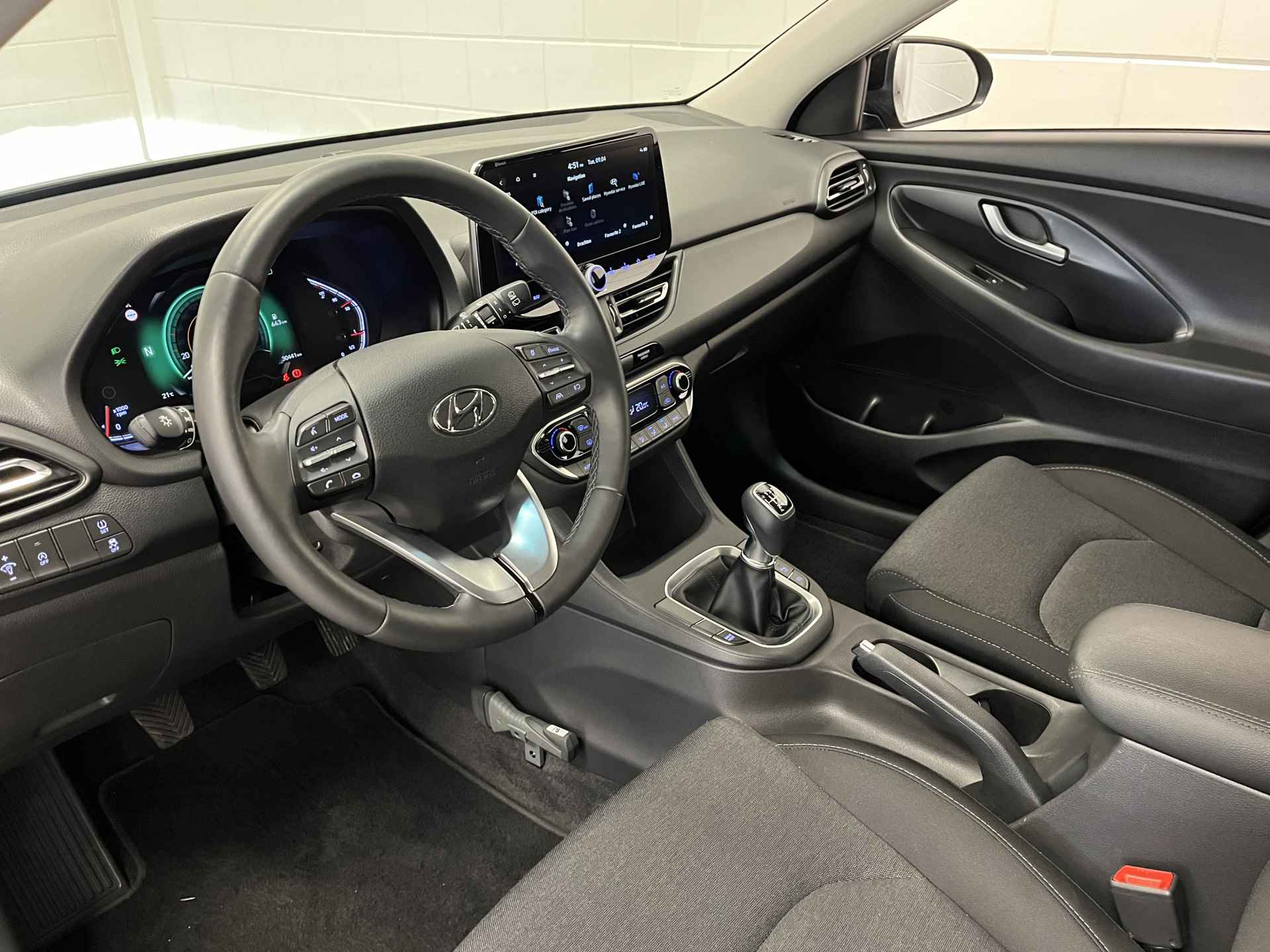Hyundai i30 Wagon 1.0 T-GDi MHEV Comfort Smart LED KOPLAMPEN | NAVIGATIE | PARKEERSENSOREN + CAMERA ACHTER | RUIME STATIONWAGON - 16/42