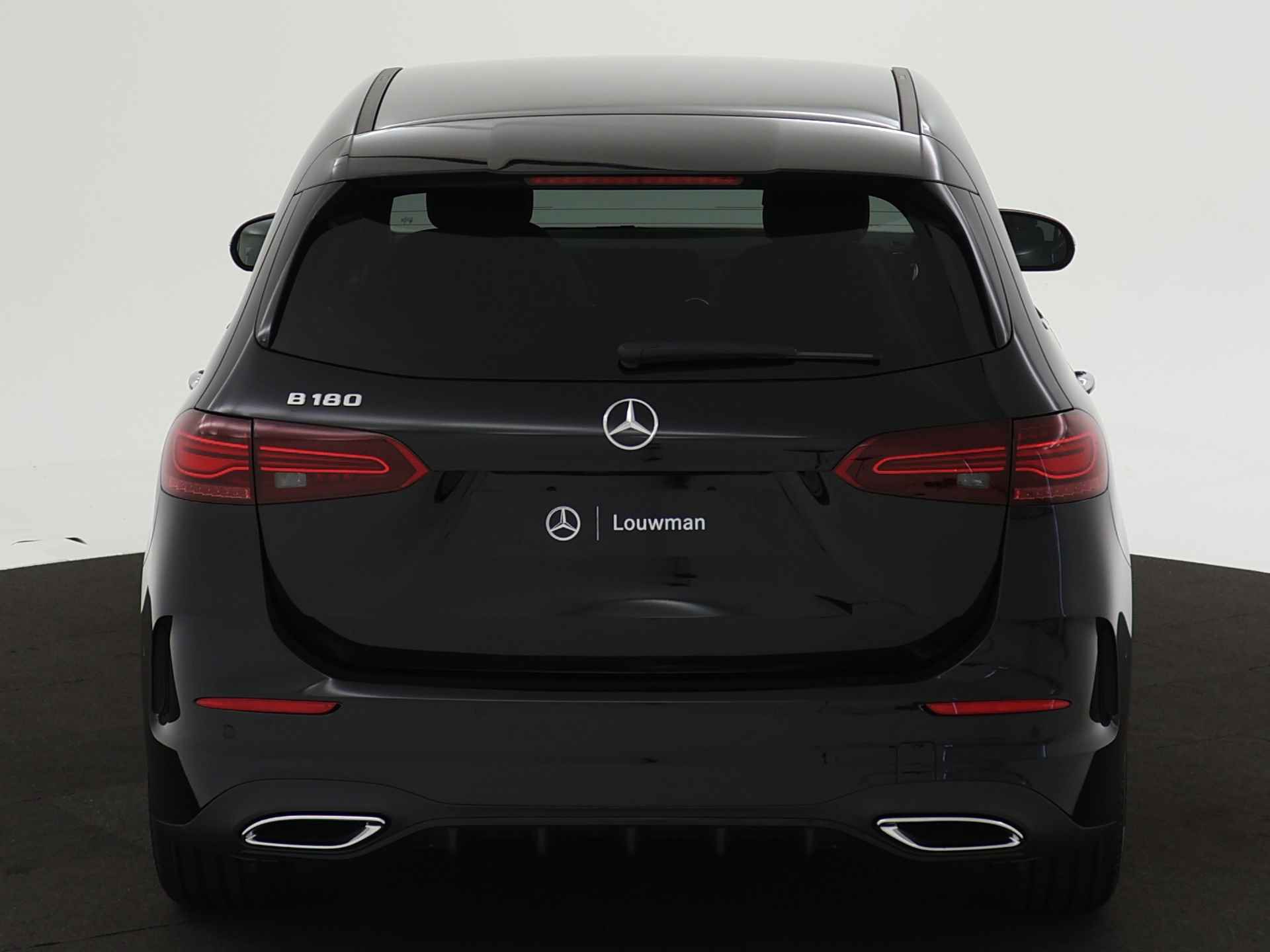 Mercedes-Benz B-Klasse 180 Star Edition AMG Line | Nightpakket | Keyless-Go comfortpakket | Parkeerpakket met achteruitrijcamera | USB-pakket plus | Sfeerverlichting | Dodehoekassistent | EASY PACK achterklep | - 24/39