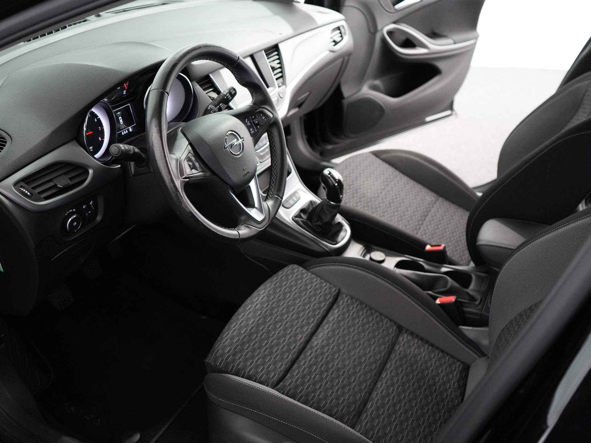 Opel Astra 1.2 Edition Navigatie | Cruise control | parkeersensoren voor/achter| Climate control | - 9/38