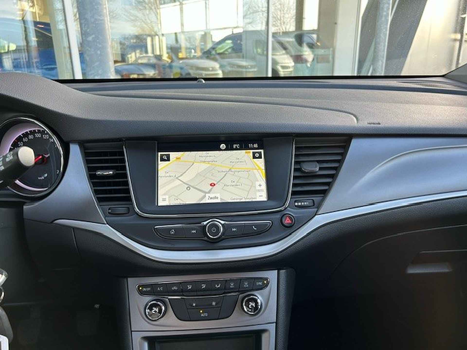 Opel Astra 1.2 Edition Navigatie | Cruise control | parkeersensoren voor/achter| Climate control | - 35/38