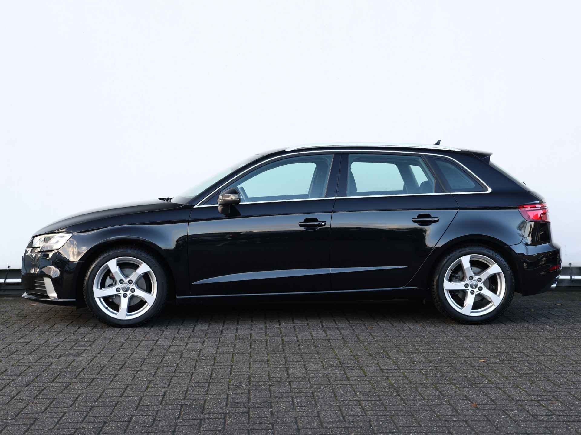 Audi A3 Sportback 35 TFSI CoD Advance 150pk S-tronic | Camera | Adaptive Cruise | Virtual Cockpit | Apple Carplay | Navi - 13/40