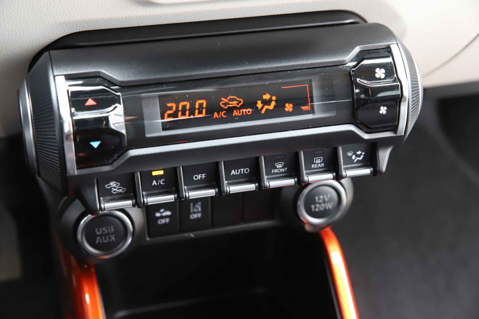 Suzuki Ignis 1.2 Stijl Automaat | Navi | Stoelverwarming | Camera - 26/41