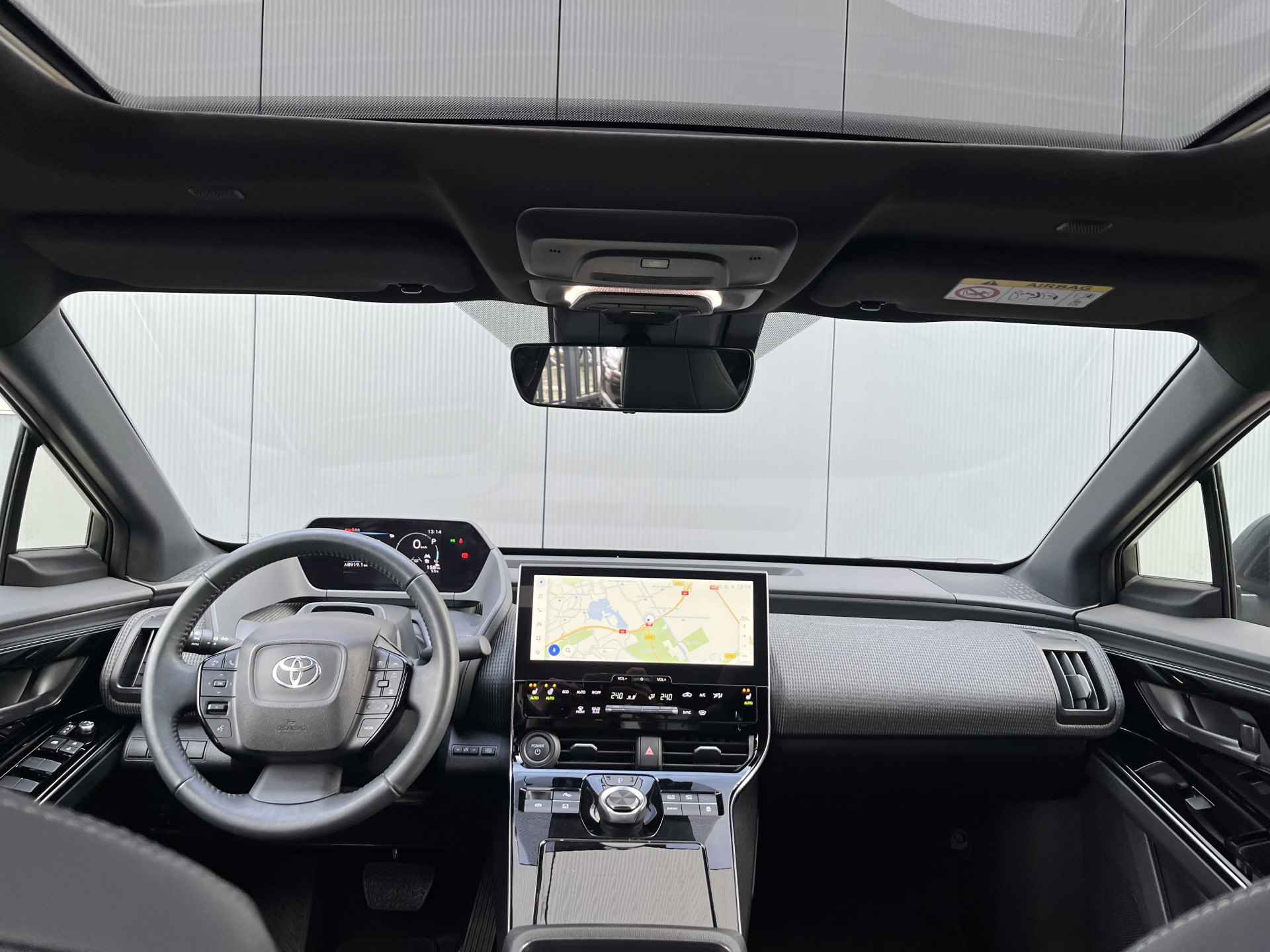 Toyota Bz4x 71 kWh 204pk Business Plus | Leder | Carplay | Climate | Keyless | Full Led | Trekhaak | 360 Camera | Elek. Klep | Warmtepomp | - 26/31