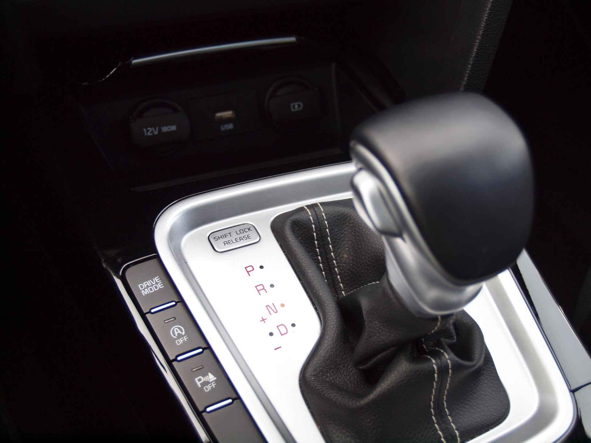Kia ProCeed 1.5 T-GDi MHEV GT-Line Edition DCT7 | 160PK | Glazen schuif-/kanteldak | Camera | Apple Carplay | NL-Auto | - 26/37