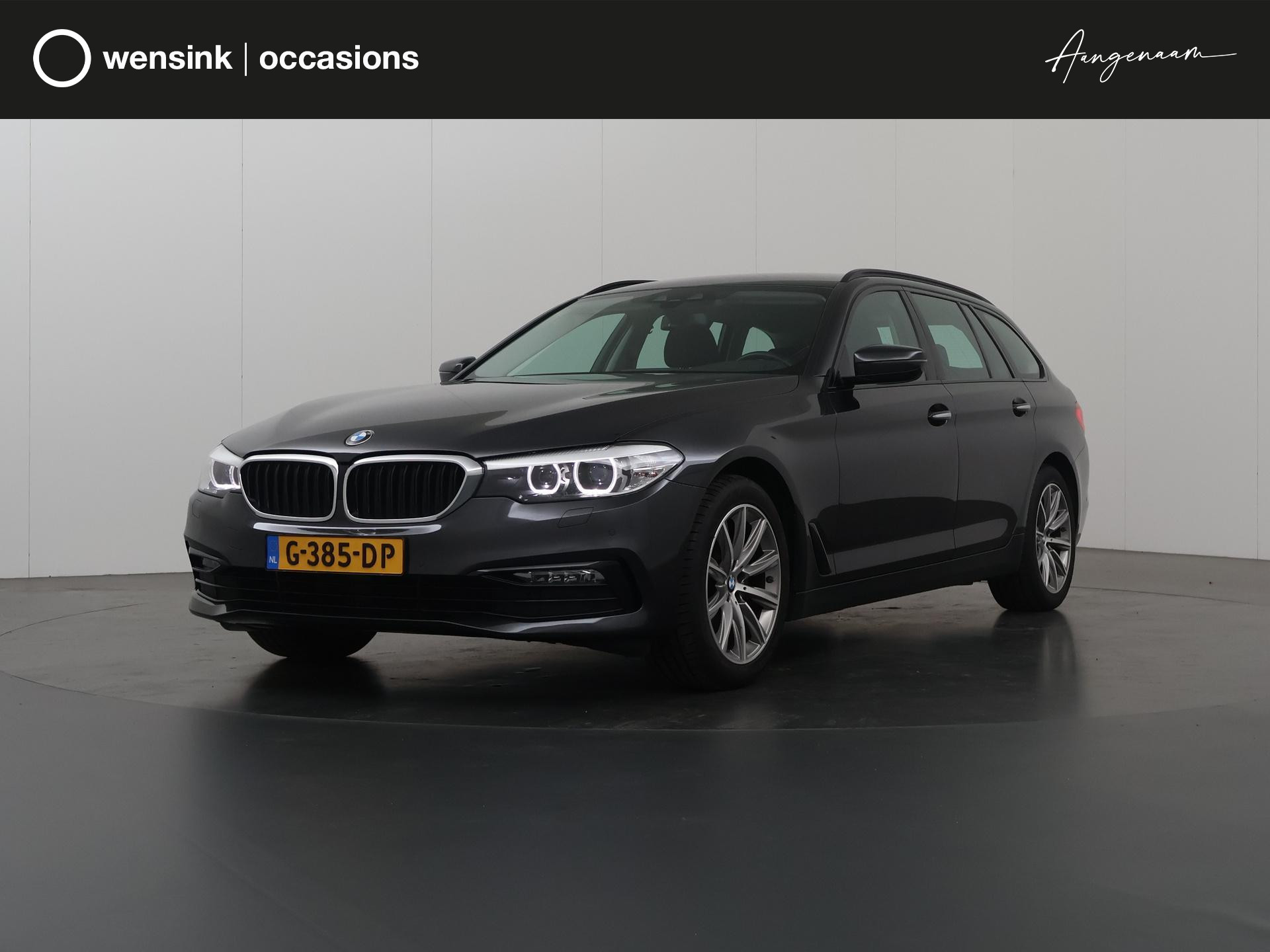 BMW 5-serie Touring 520i High Executive Sport Line | Trekhaak | Navigatie | Sportstoelen | Parkeercamera | Keyless Go | Stoelverwarming |