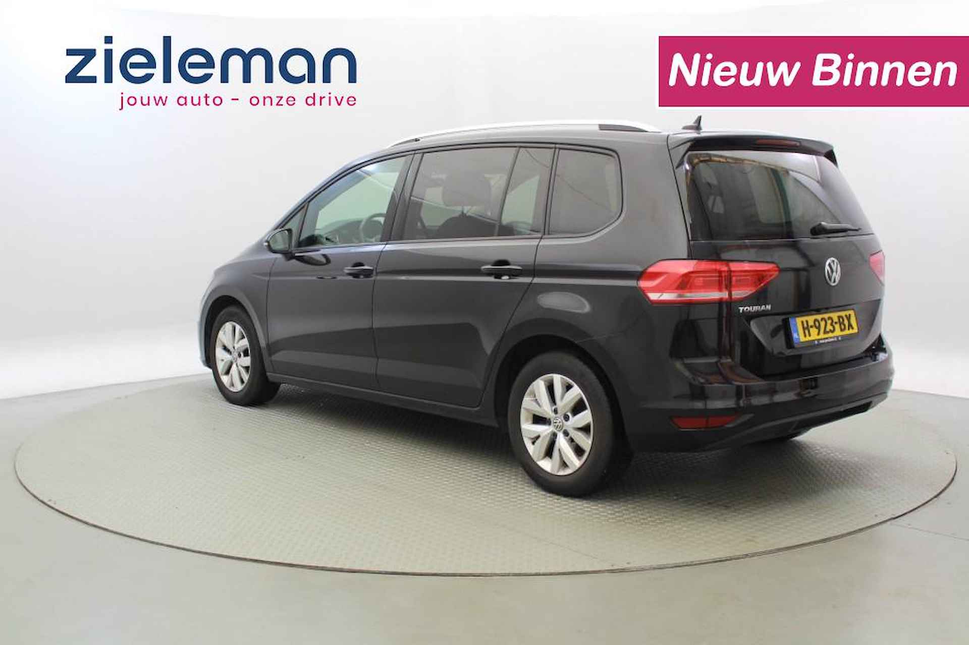 VOLKSWAGEN Touran 1.5 TSI Comfortline Business Automaat - Camera, Stoelverw. - 3/24