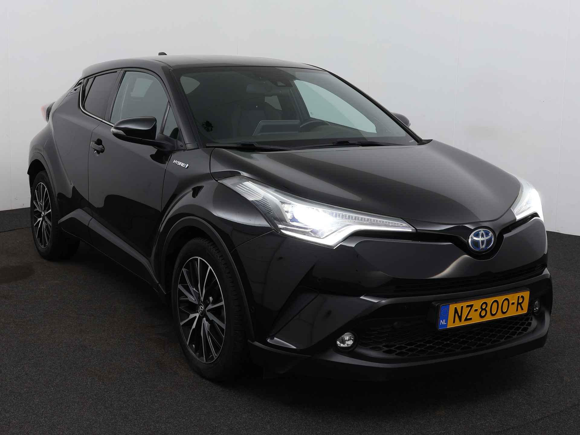 Toyota C-HR 1.8 Hybrid Premium | Navigatie | JBL | Camera | - 29/53