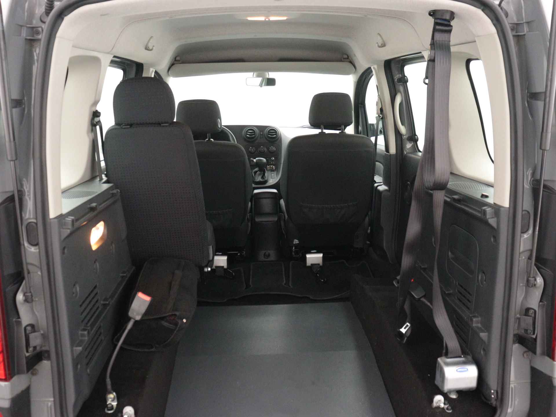 Mercedes-Benz Citan 112 Ambiente Direct leverbaar! Rolstoelauto - 15/29