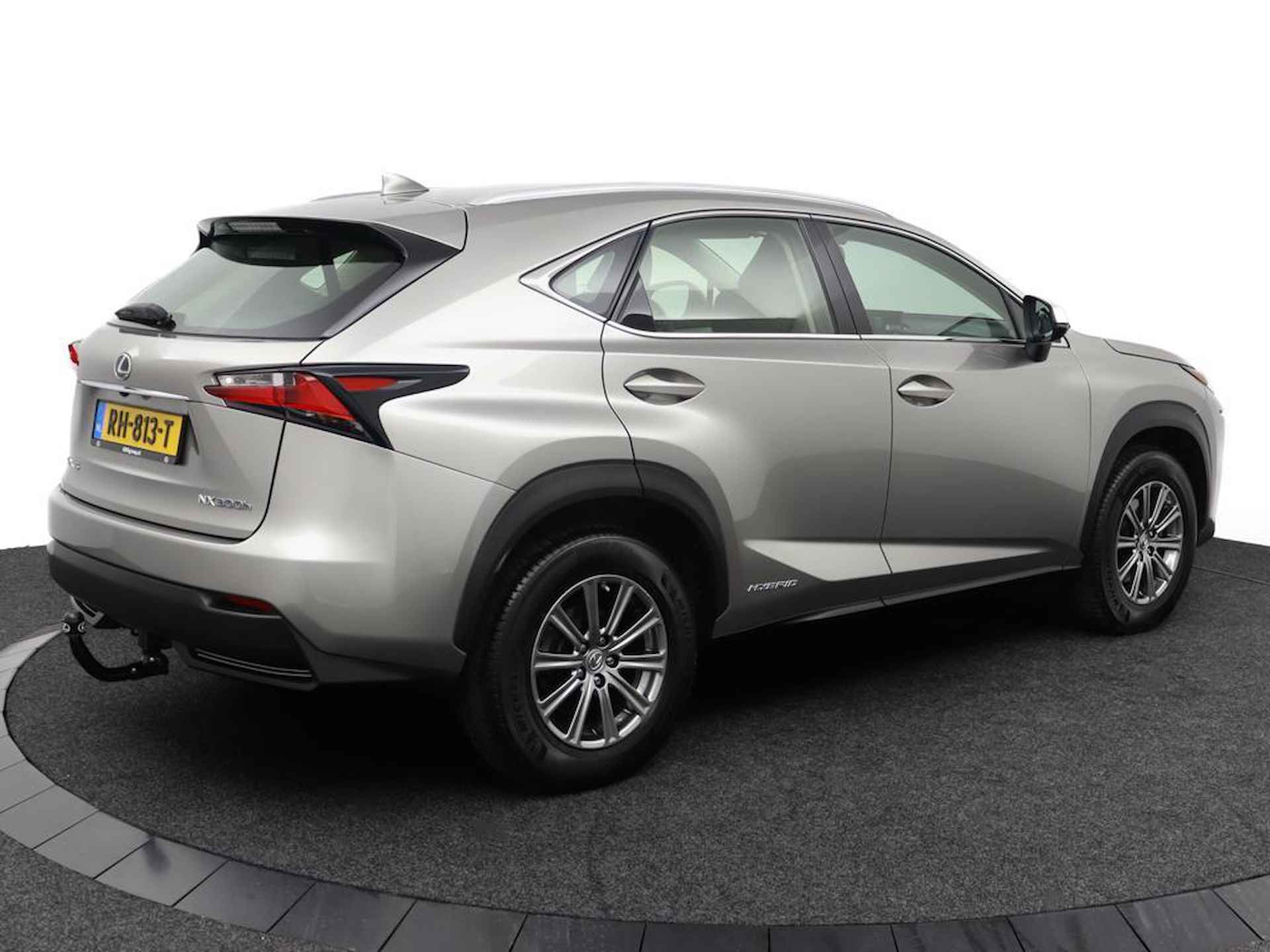 Lexus NX 300h AWD Business Line | Lederen bekleding| Regensensor | Stoelverwarming | Trekhaak - 2/50