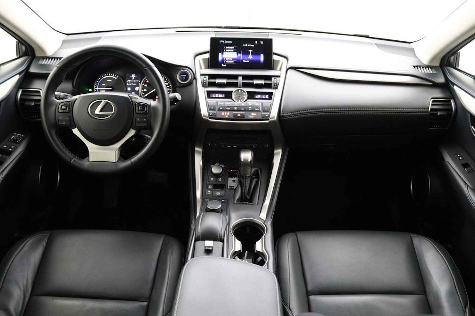 Lexus NX 300h AWD Business Line | Lederen bekleding| Regensensor | Stoelverwarming | Trekhaak - 4/50