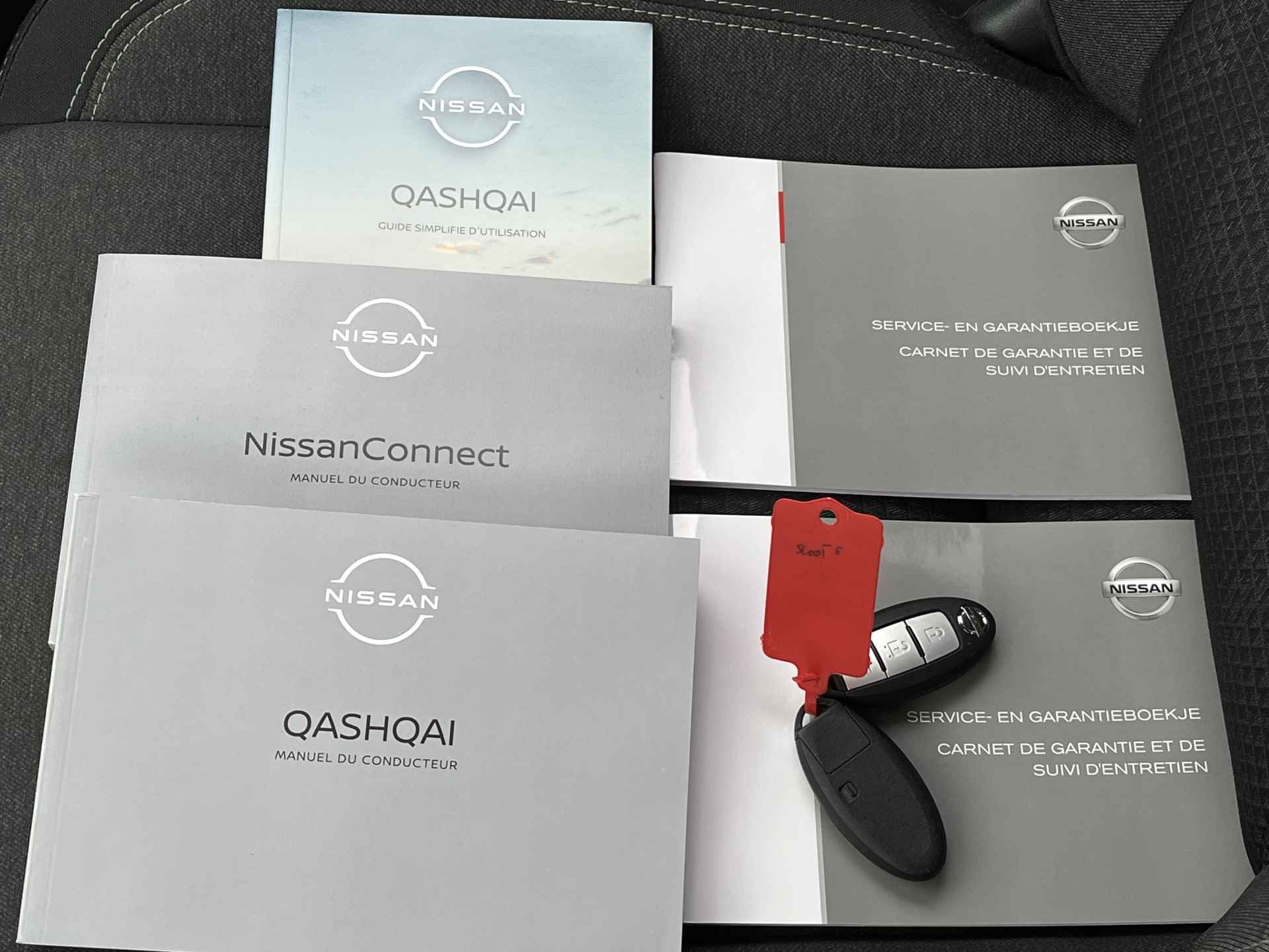 Nissan QASHQAI 1.3 MHEV Xtronic N-Connecta AUTOMAAT | NIEUW MODEL | NAVIGATIE | COMPLETE SUV! - 25/45