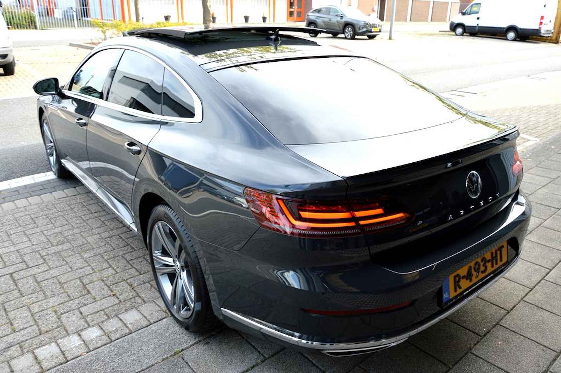 Volkswagen ARTEON 2.0 TSI R-Line CAMERA/LMV18/NAVI/LEER/PANO - 14/44